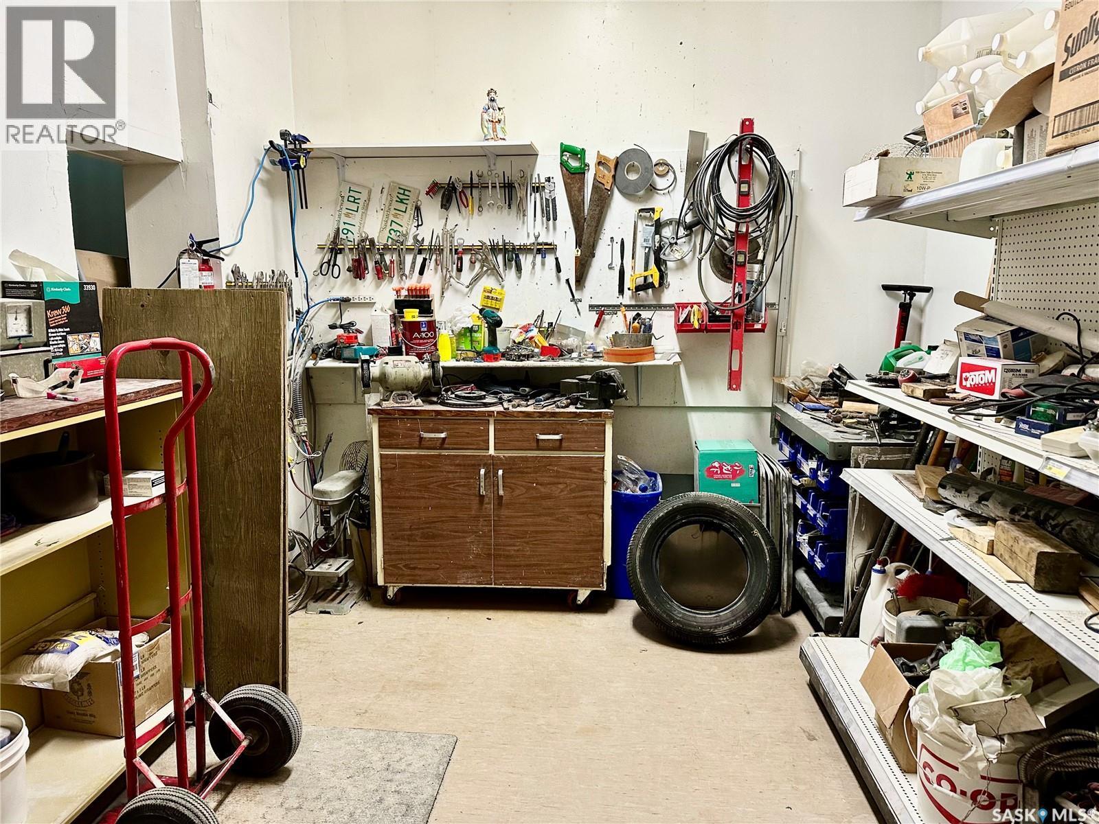 221 D Avenue S, Saskatoon, SK