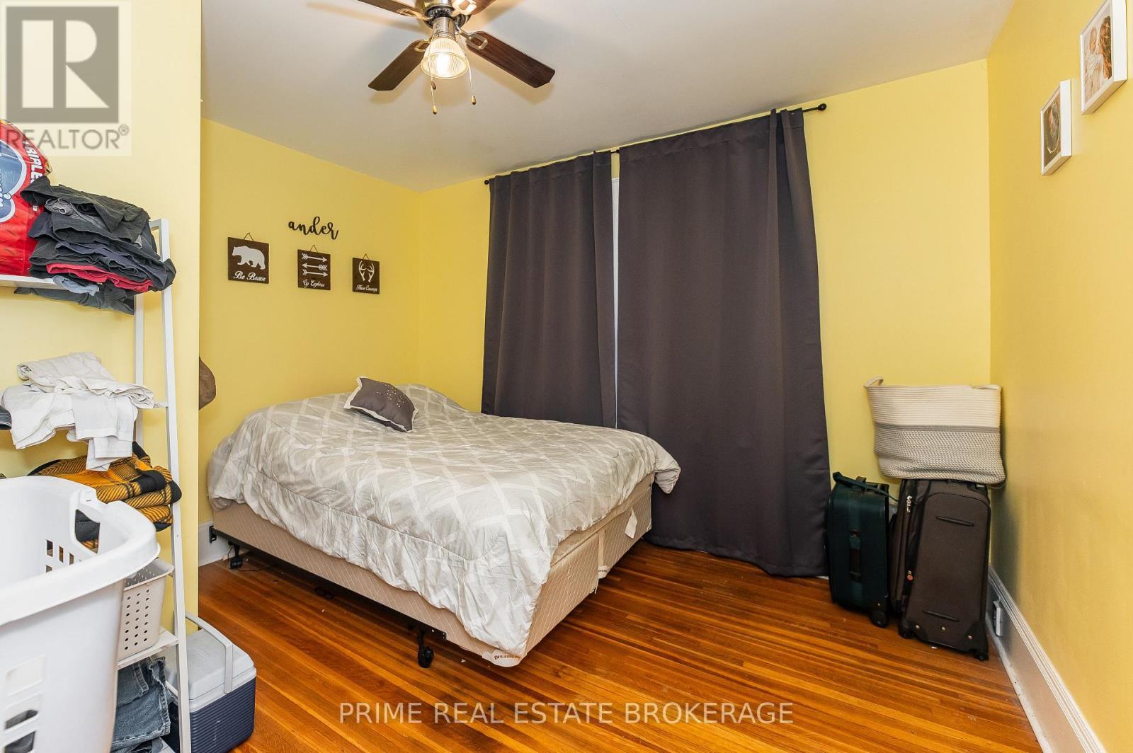 72 Walnut Street, St. Thomas, ON - Indoor Photo Showing Bedroom