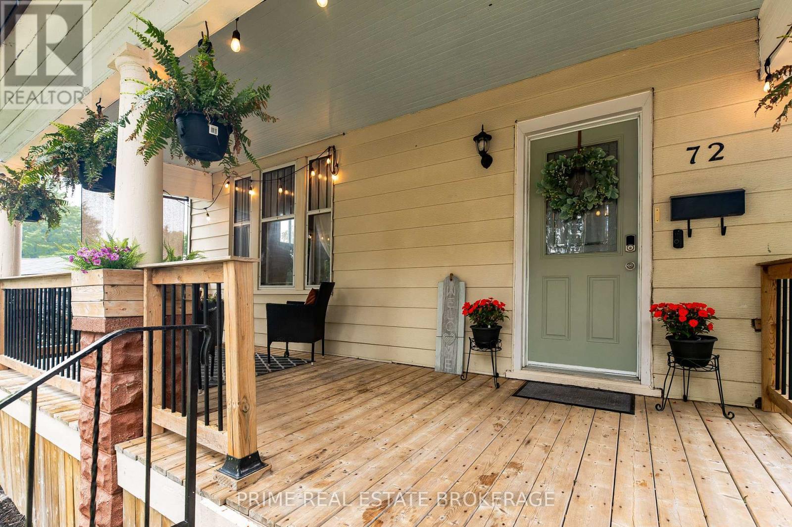 72 Walnut Street, St. Thomas, ON - Outdoor With Exterior