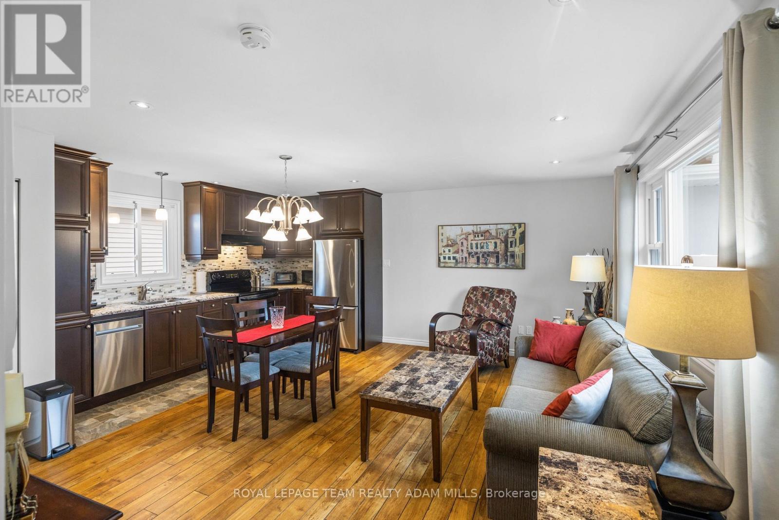 1396 Maxime Street, Ottawa, ON - Indoor