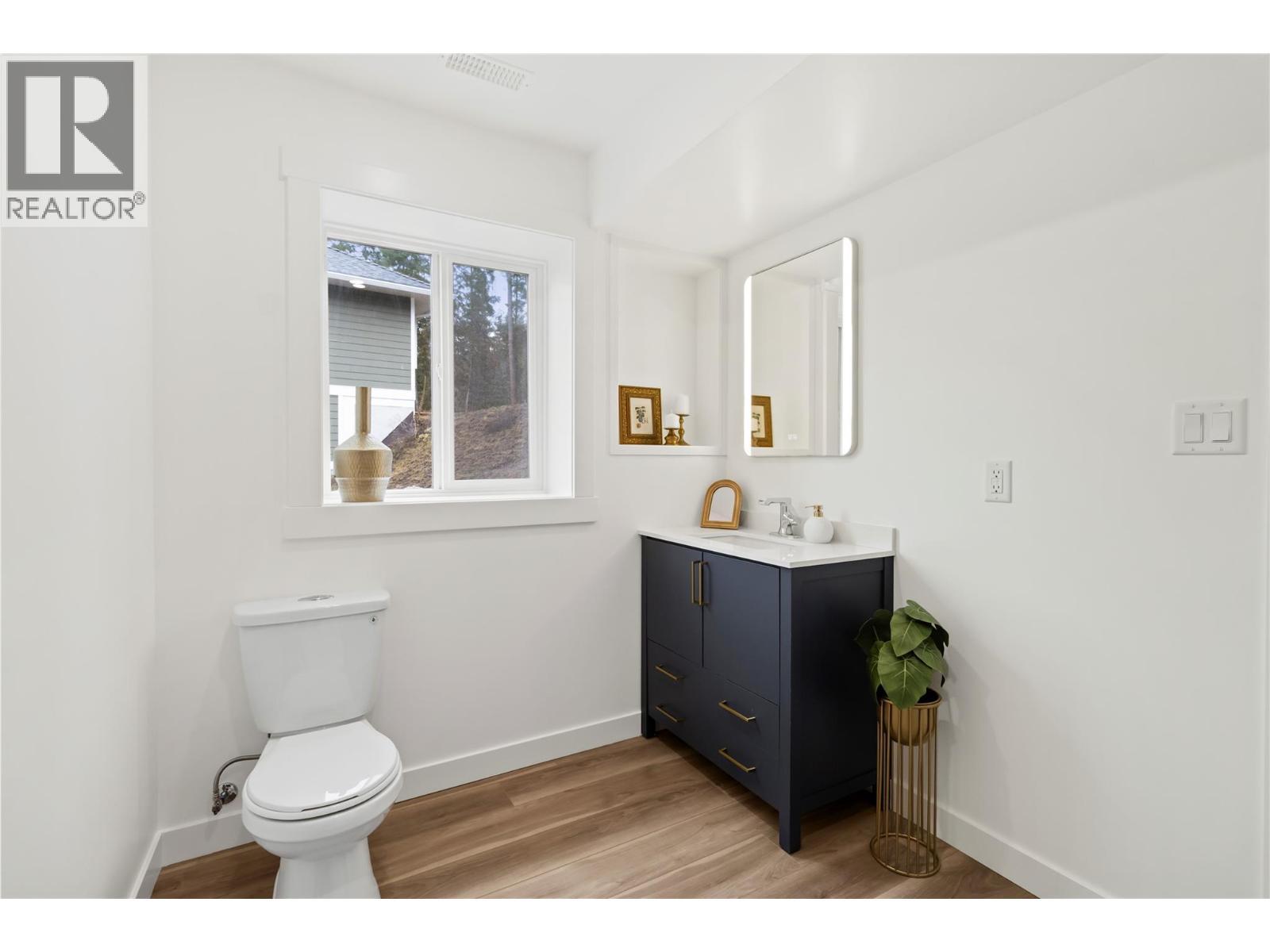 2868 Golf Course Drive, Blind Bay, BC - Indoor Photo Showing Bathroom