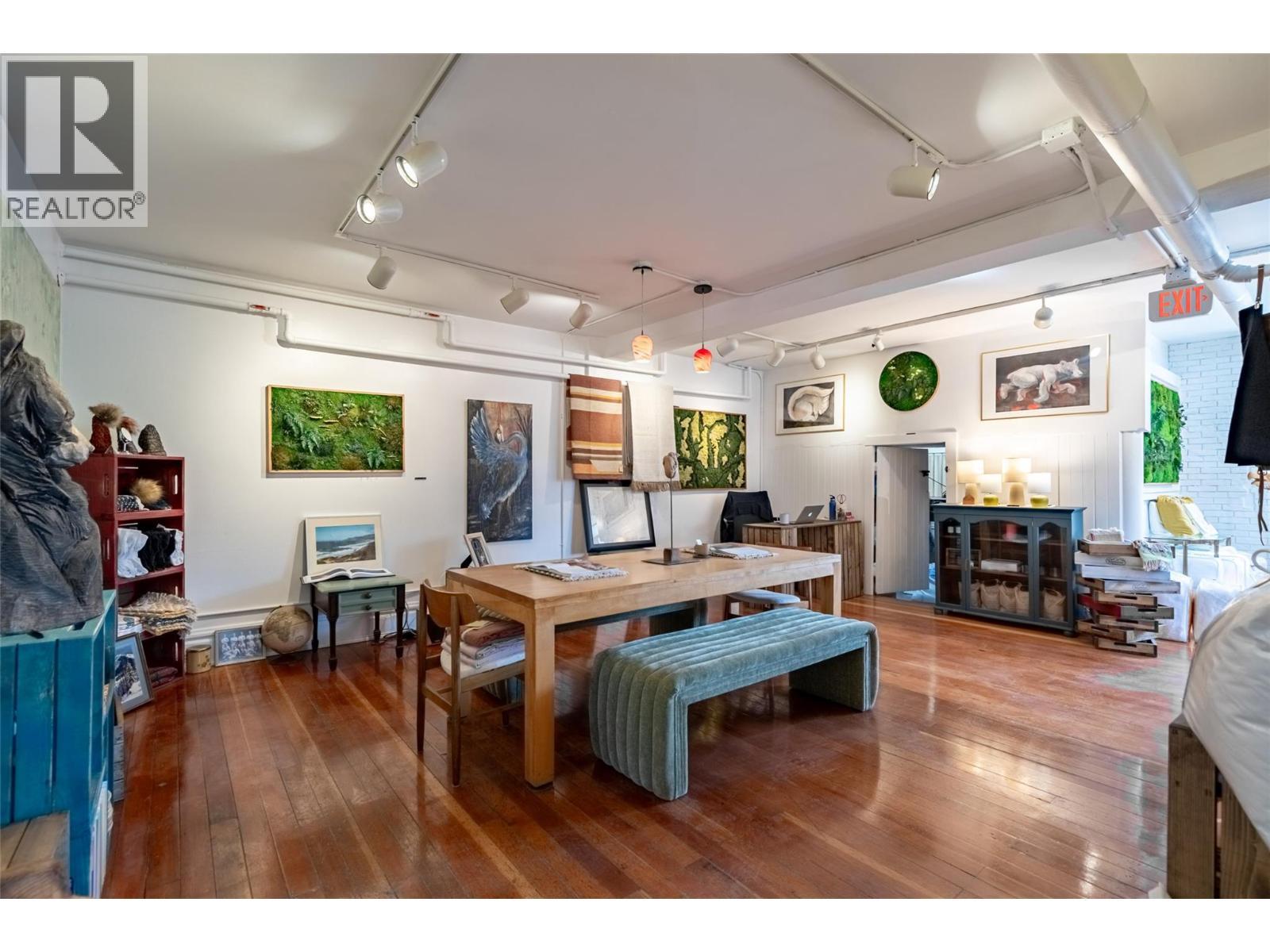 2004 Columbia Avenue, Rossland, BC