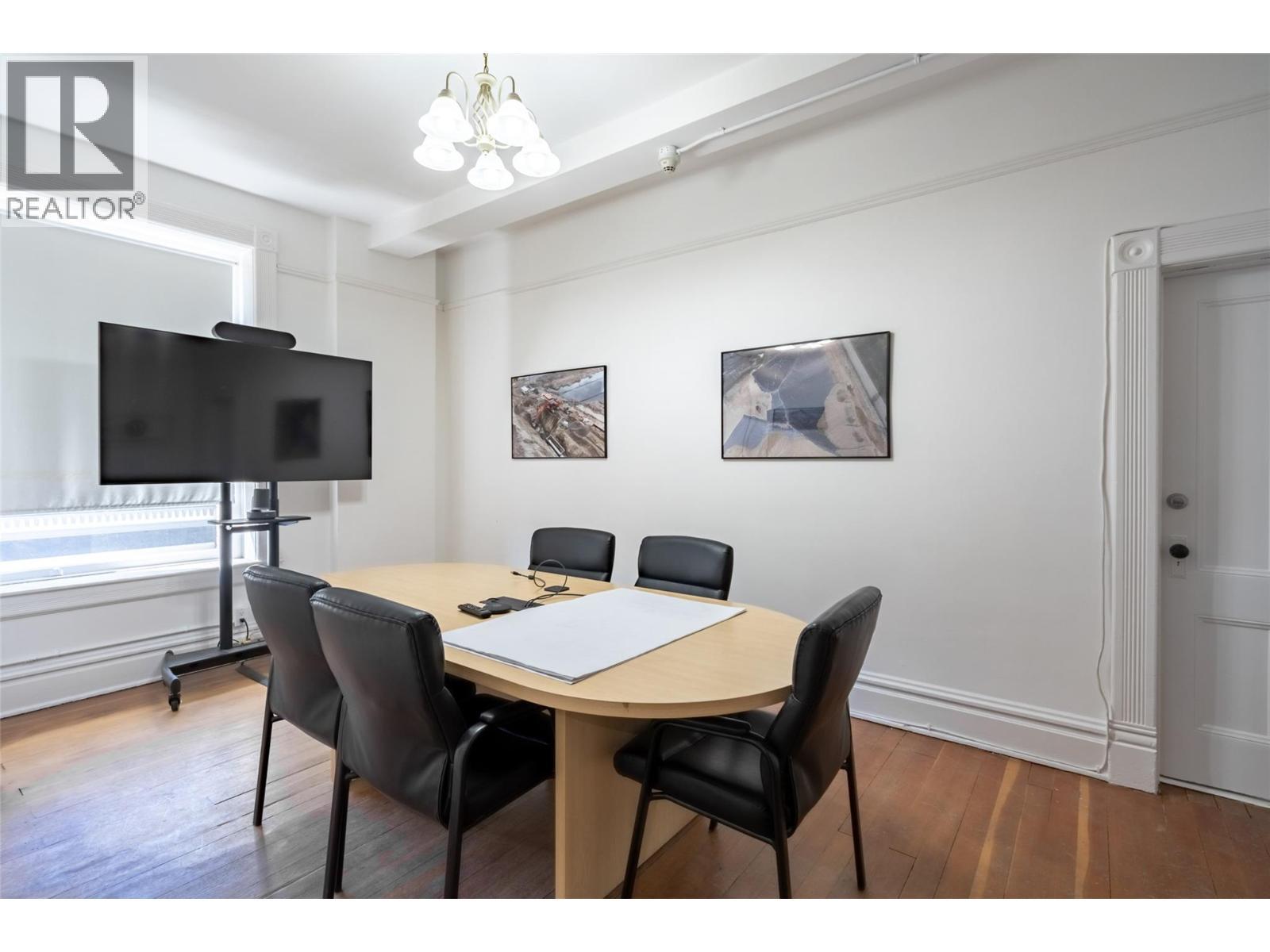 2004 Columbia Avenue, Rossland, BC