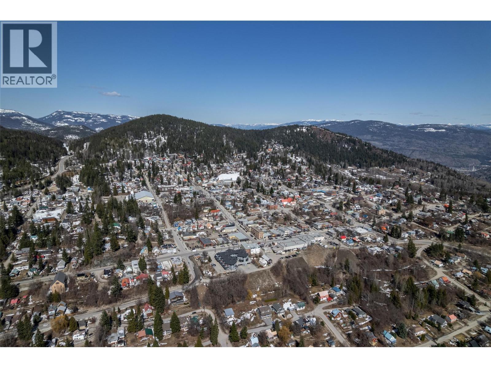 2004 Columbia Avenue, Rossland, BC