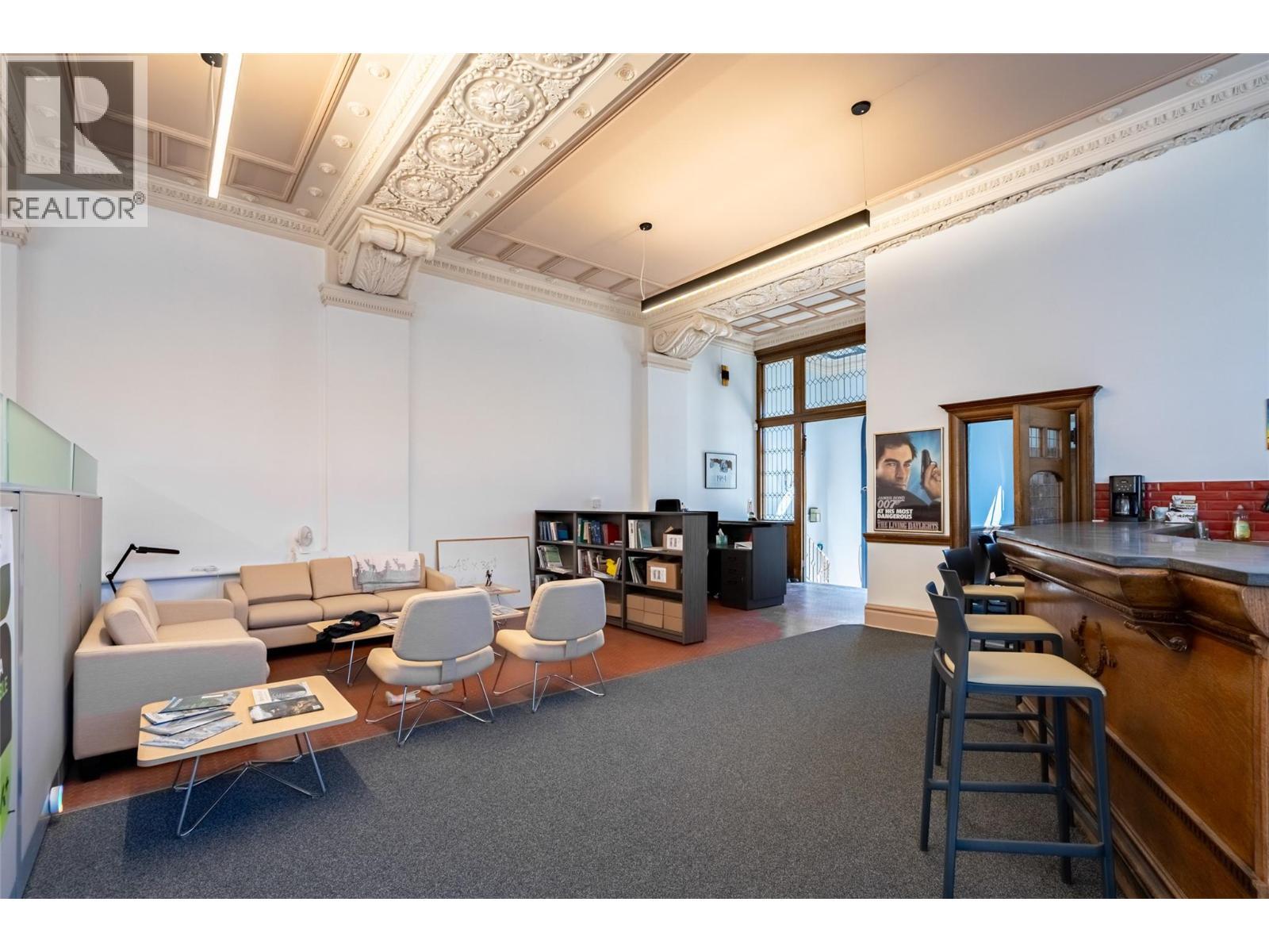 2004 Columbia Avenue, Rossland, BC