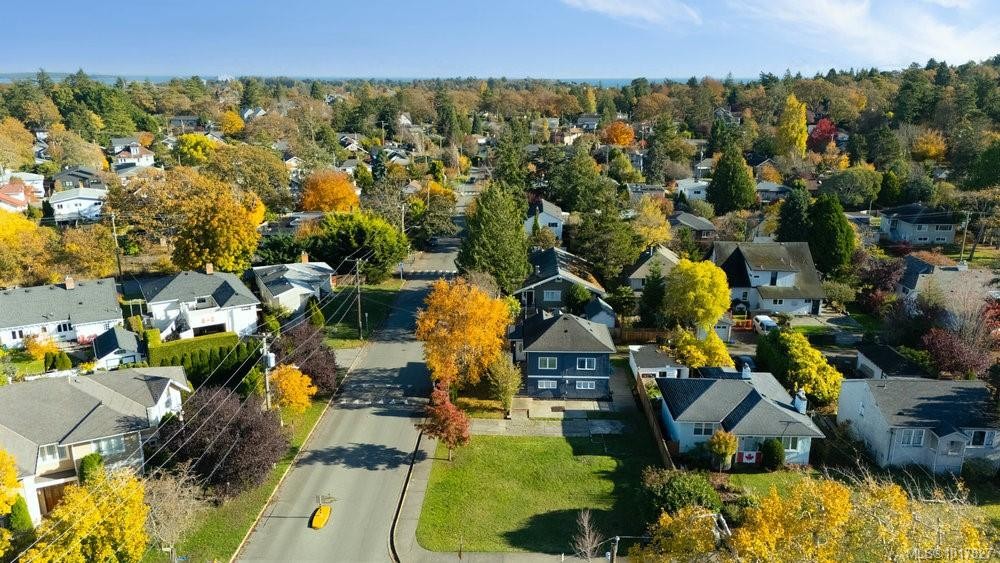 1865 Quamichan St, Victoria, BC