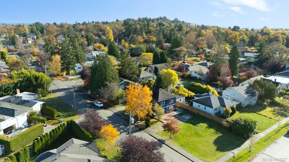 1865 Quamichan St, Victoria, BC