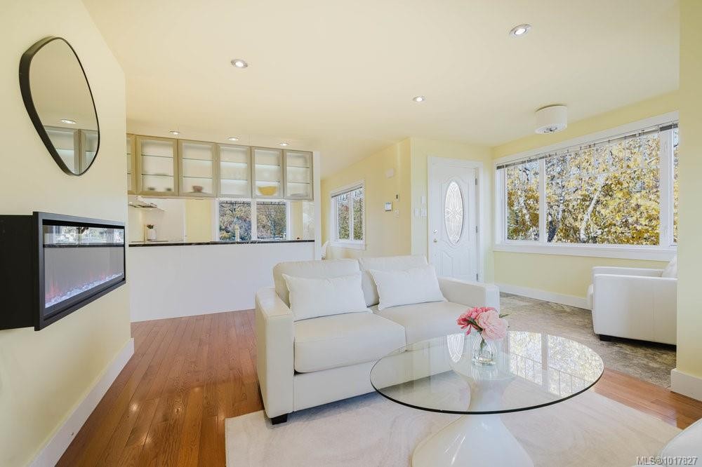 1865 Quamichan St, Victoria, BC