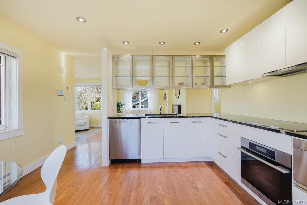 1865 Quamichan St, Victoria, BC