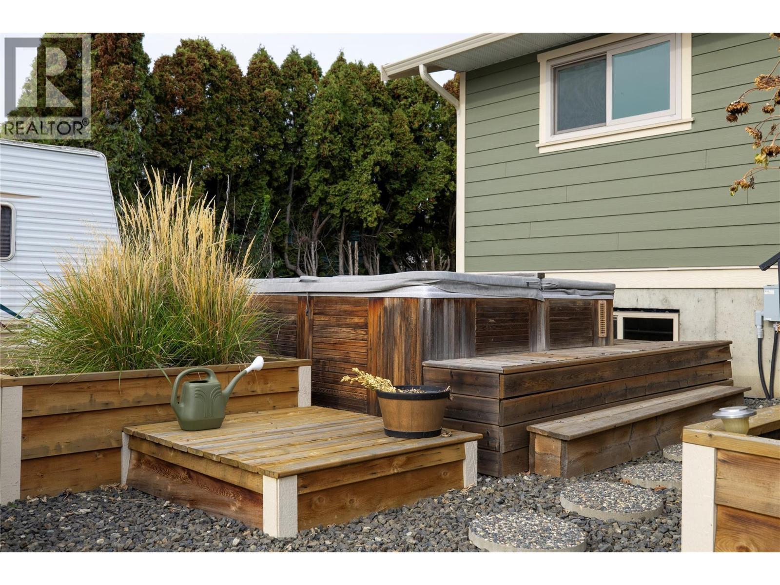 6454 Holbrook Road, Vernon, BC - Outdoor With Deck Patio Veranda With Exterior