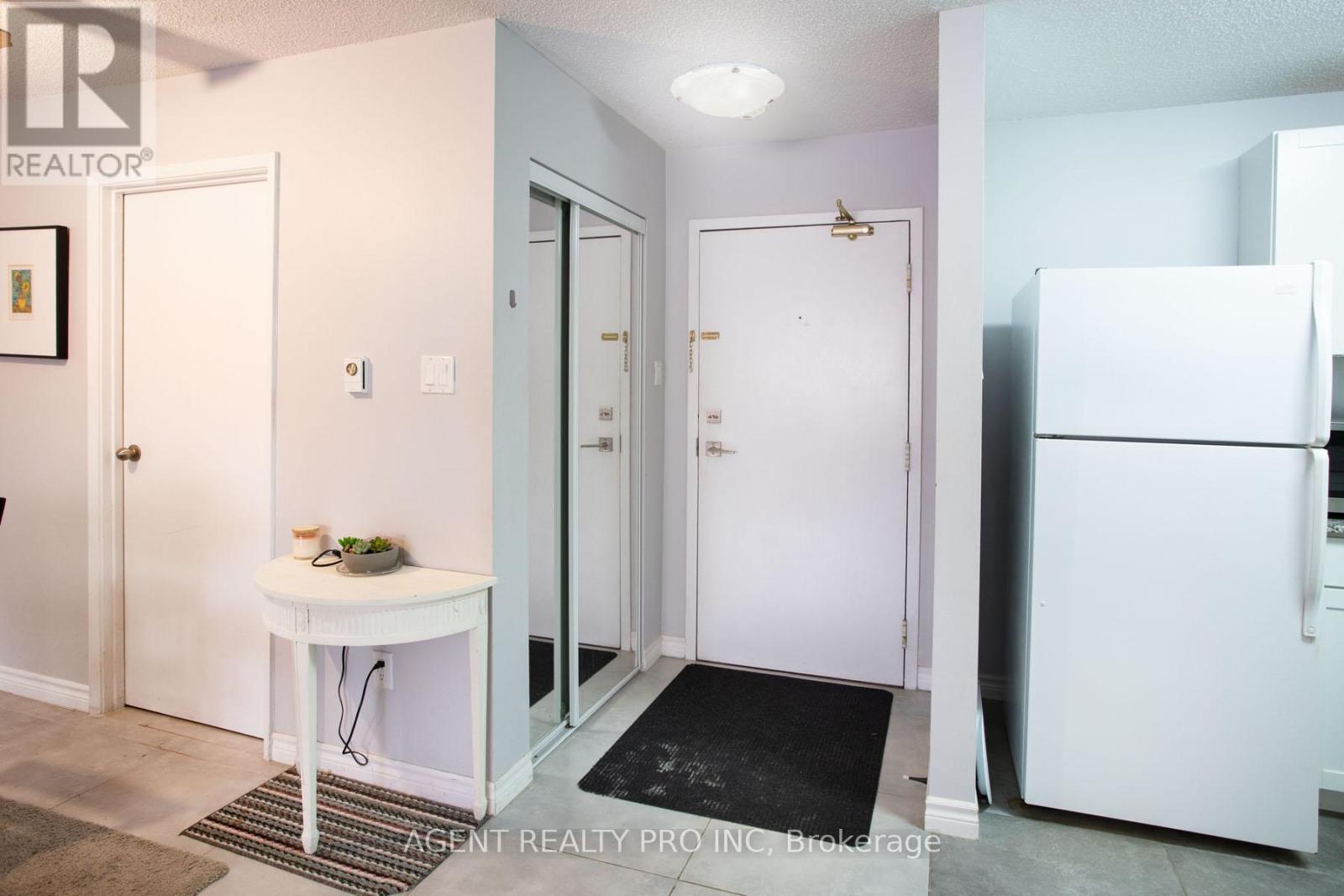 217 - 1 Jacksway Crescent, London North (North G), ON - Indoor Photo Showing Other Room