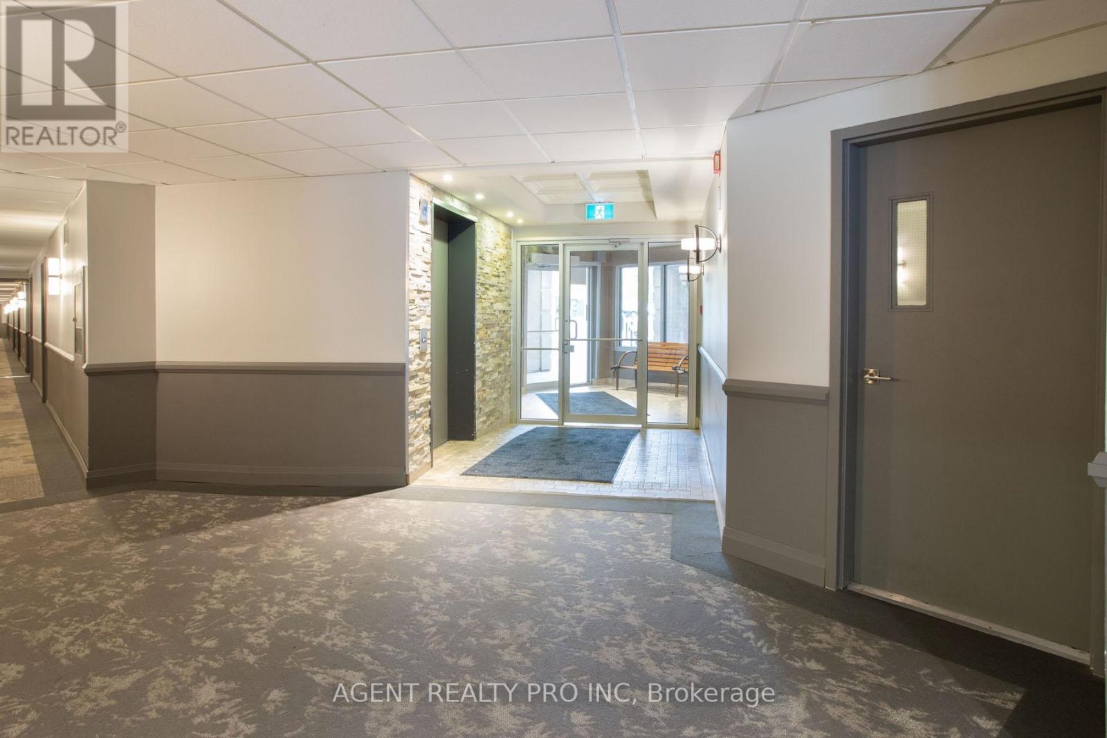 217 - 1 Jacksway Crescent, London North (North G), ON - Indoor Photo Showing Other Room