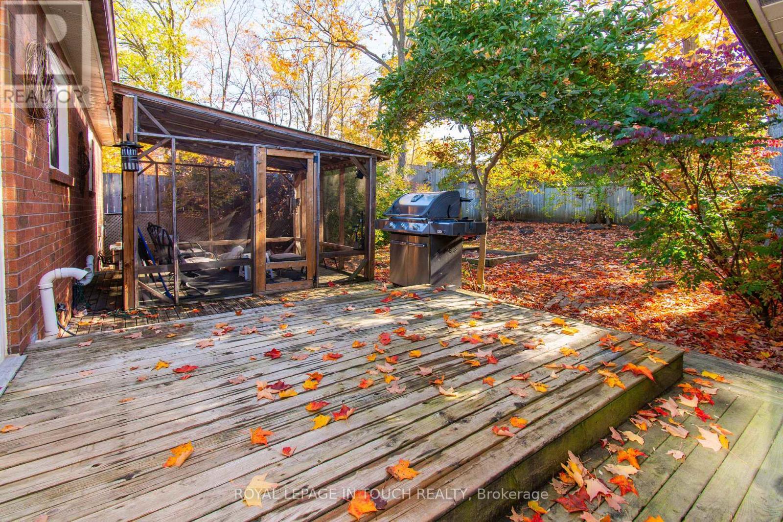 21 Robins Point Road, Tay, ON - Outdoor