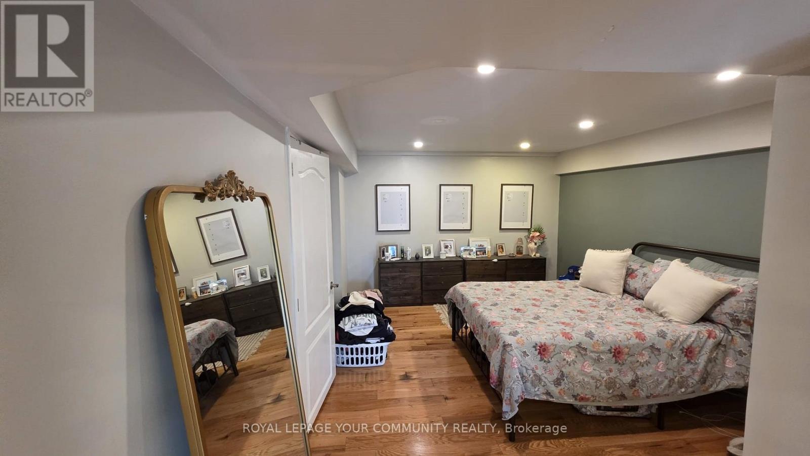 Bsmt - 284 Catering Road, Georgina, ON - Indoor Photo Showing Bedroom