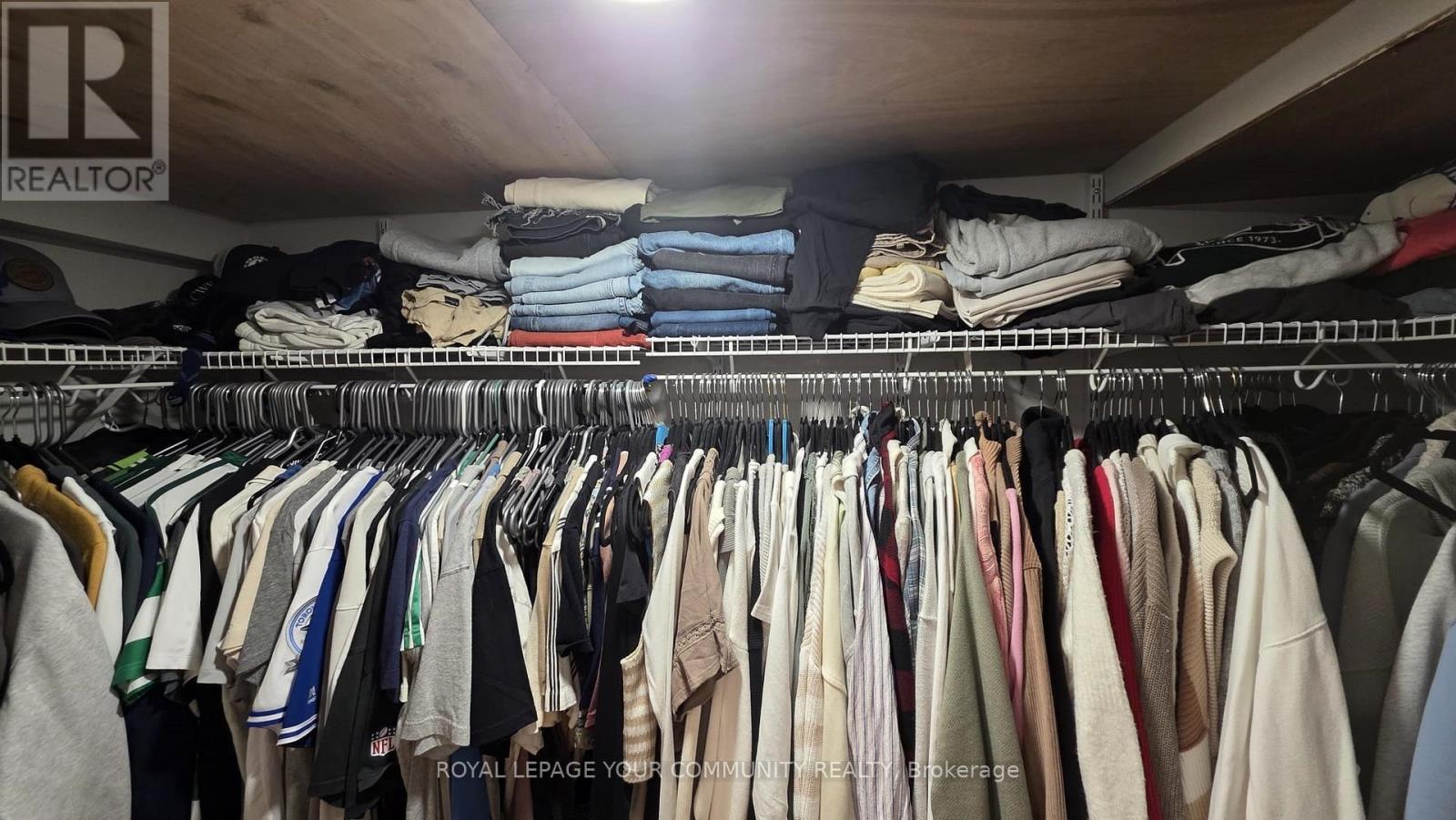 Bsmt - 284 Catering Road, Georgina, ON - Indoor With Storage