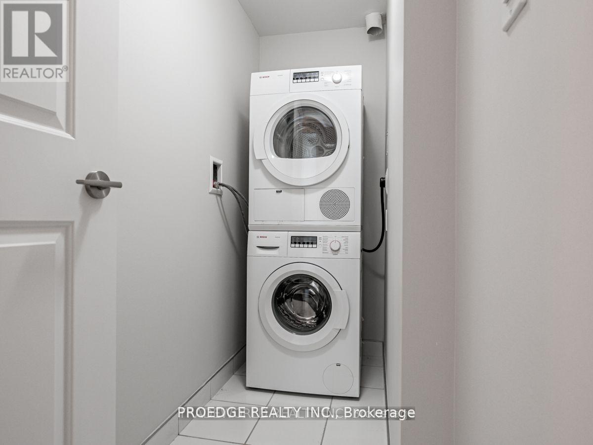 1504 - 1 The Esplanade Street, Toronto, ON - Indoor Photo Showing Laundry Room