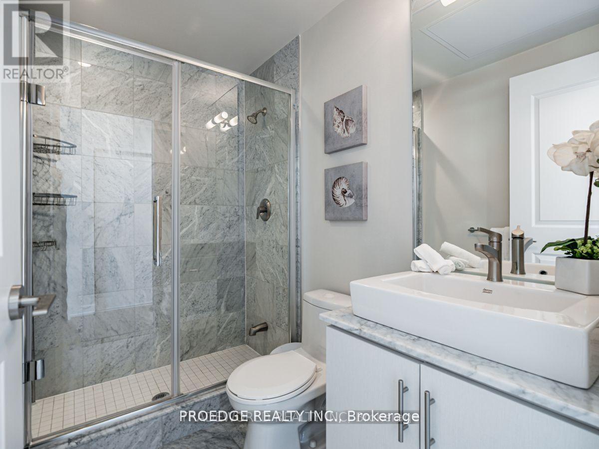 1504 - 1 The Esplanade Street, Toronto, ON - Indoor Photo Showing Bathroom