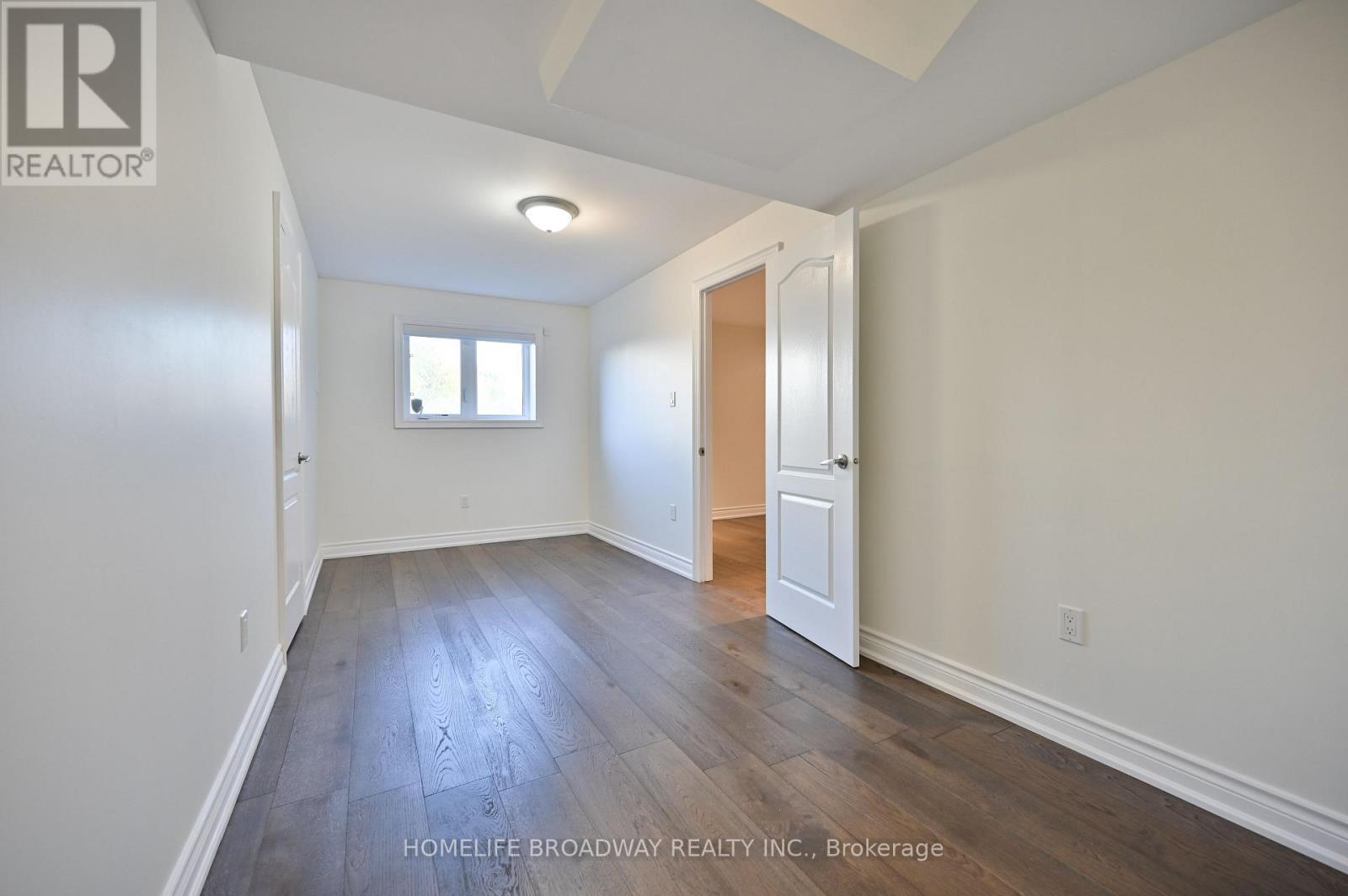 basement bedroom with large window - 55 Avenue Road, Richmond Hill, ON - Indoor Photo Showing Other Room