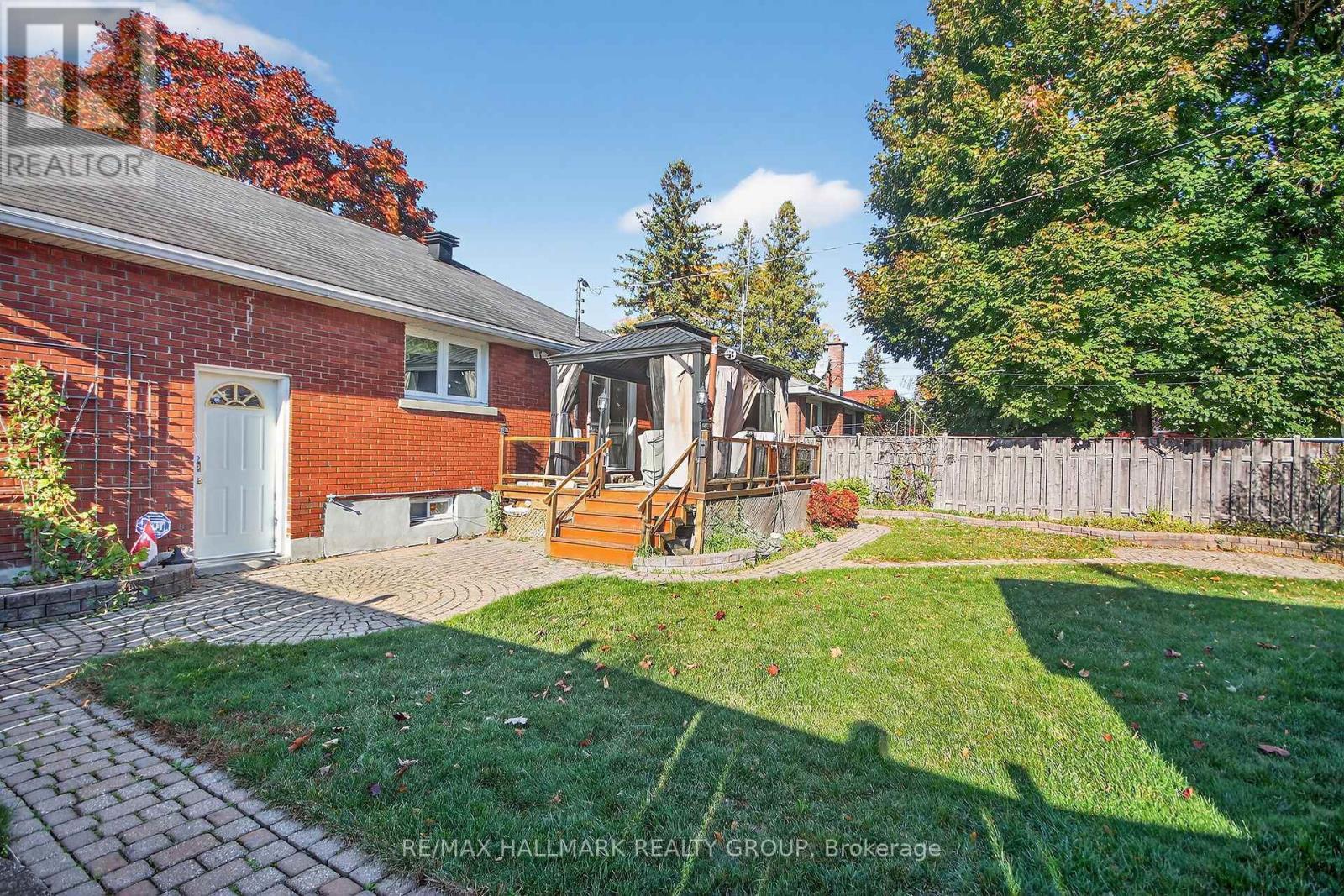 1281 Erindale Drive, Ottawa, ON - Outdoor
