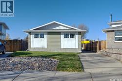 87 Carter CRESCENT  Regina, SK S4X 2C8