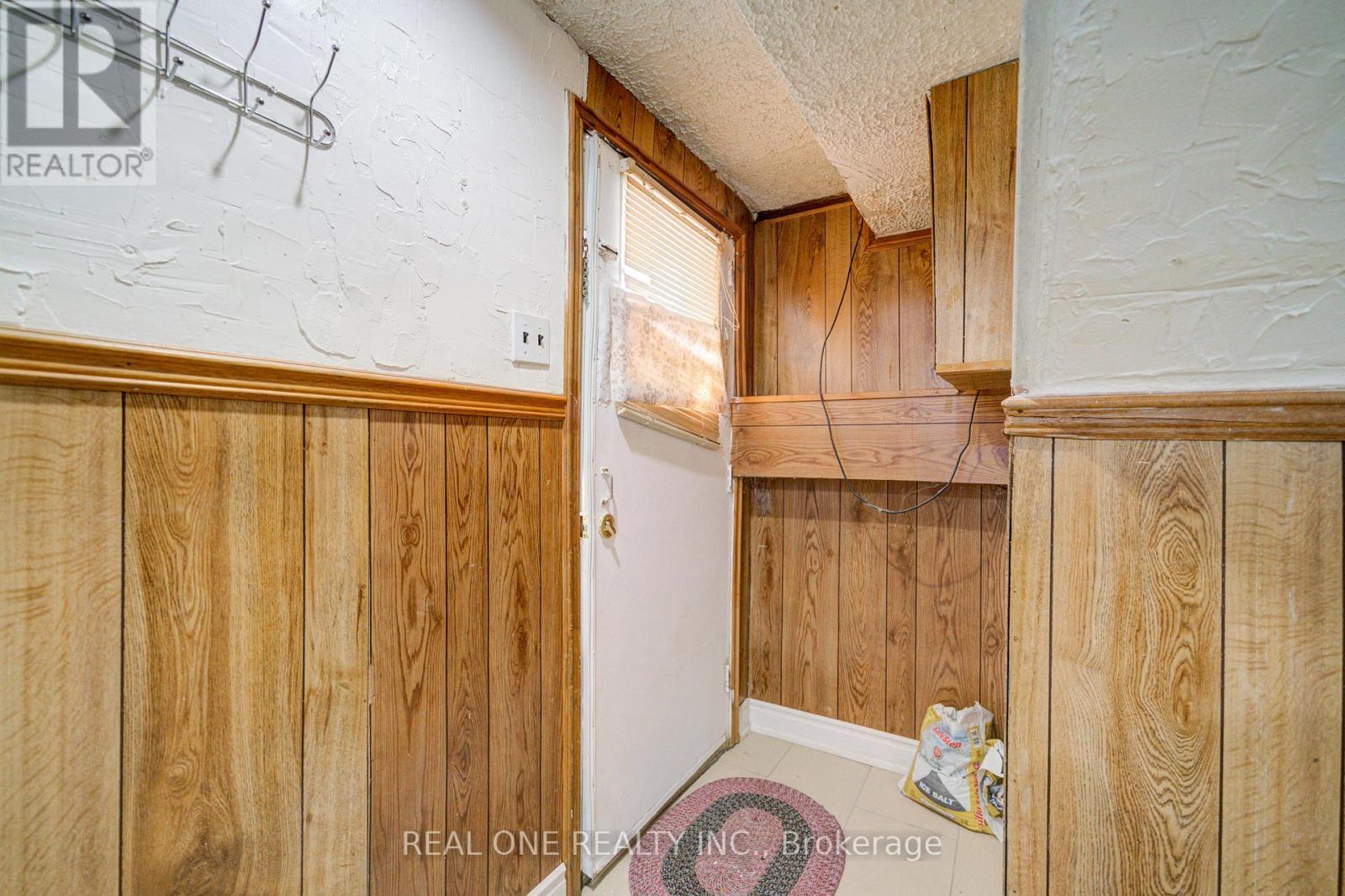 2525 Trident Avenue, Mississauga, ON - Indoor Photo Showing Other Room