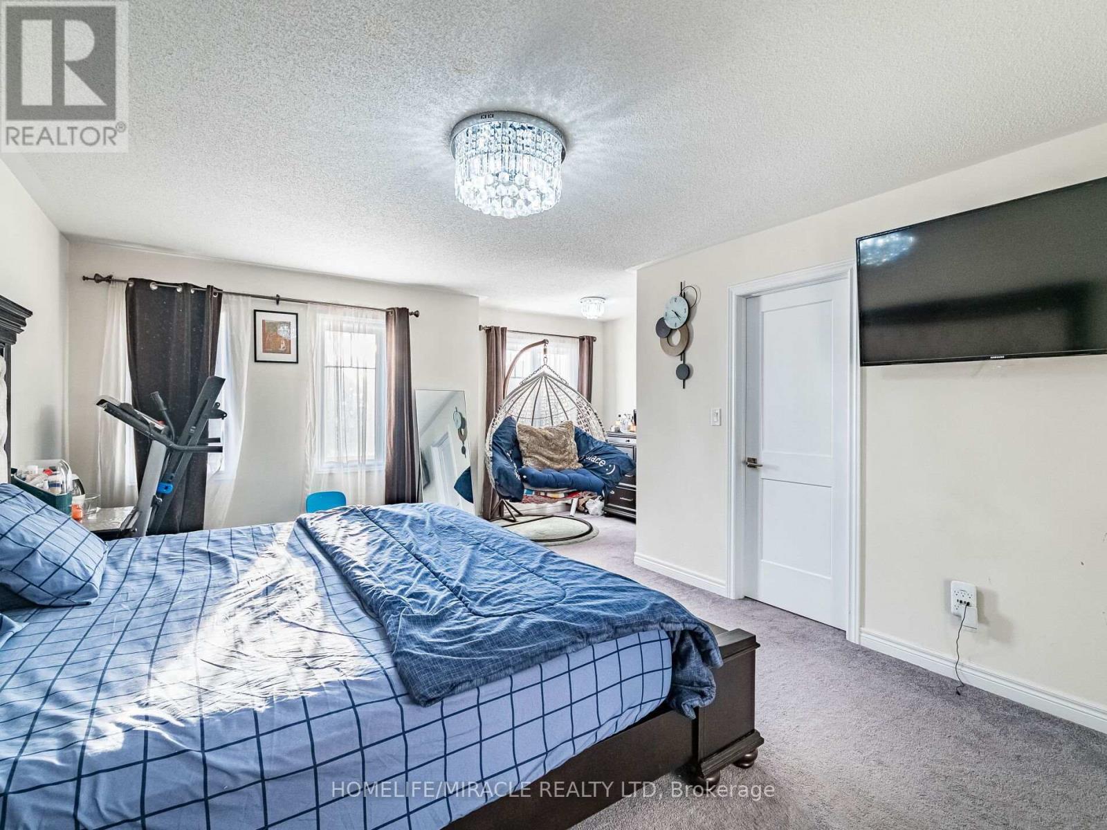3 Doris Pawley Crescent, Caledon, ON - Indoor Photo Showing Bedroom