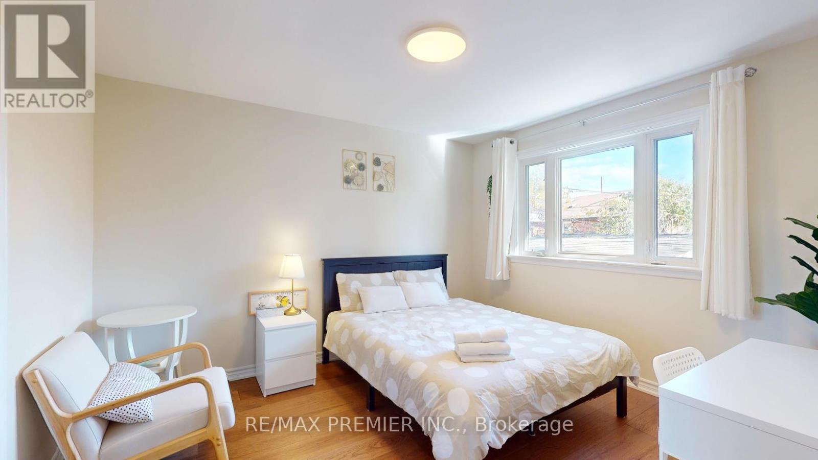 236 Thistle Down Boulevard, Toronto, ON - Indoor Photo Showing Bedroom