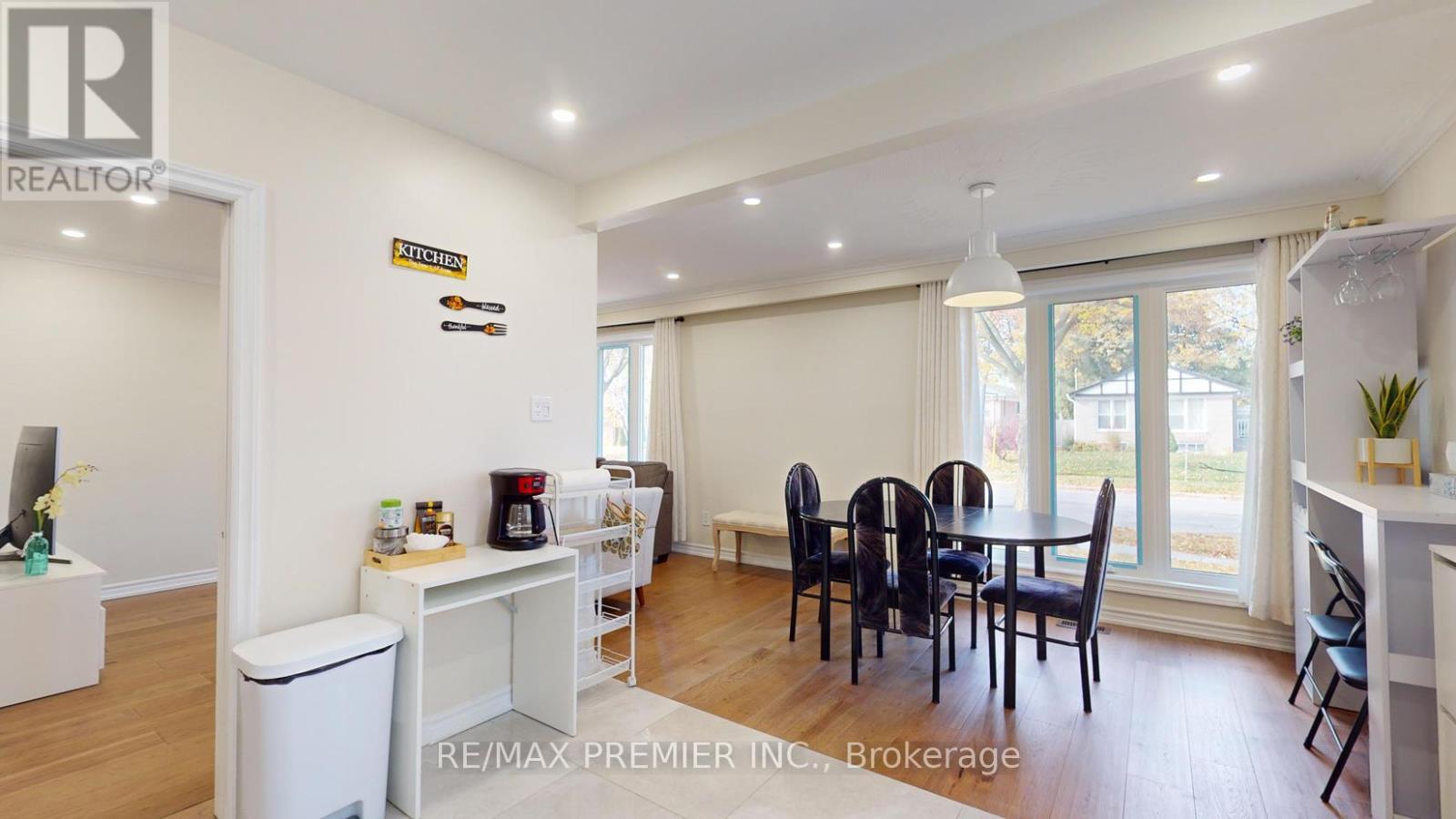 236 Thistle Down Boulevard, Toronto, ON - Indoor Photo Showing Dining Room
