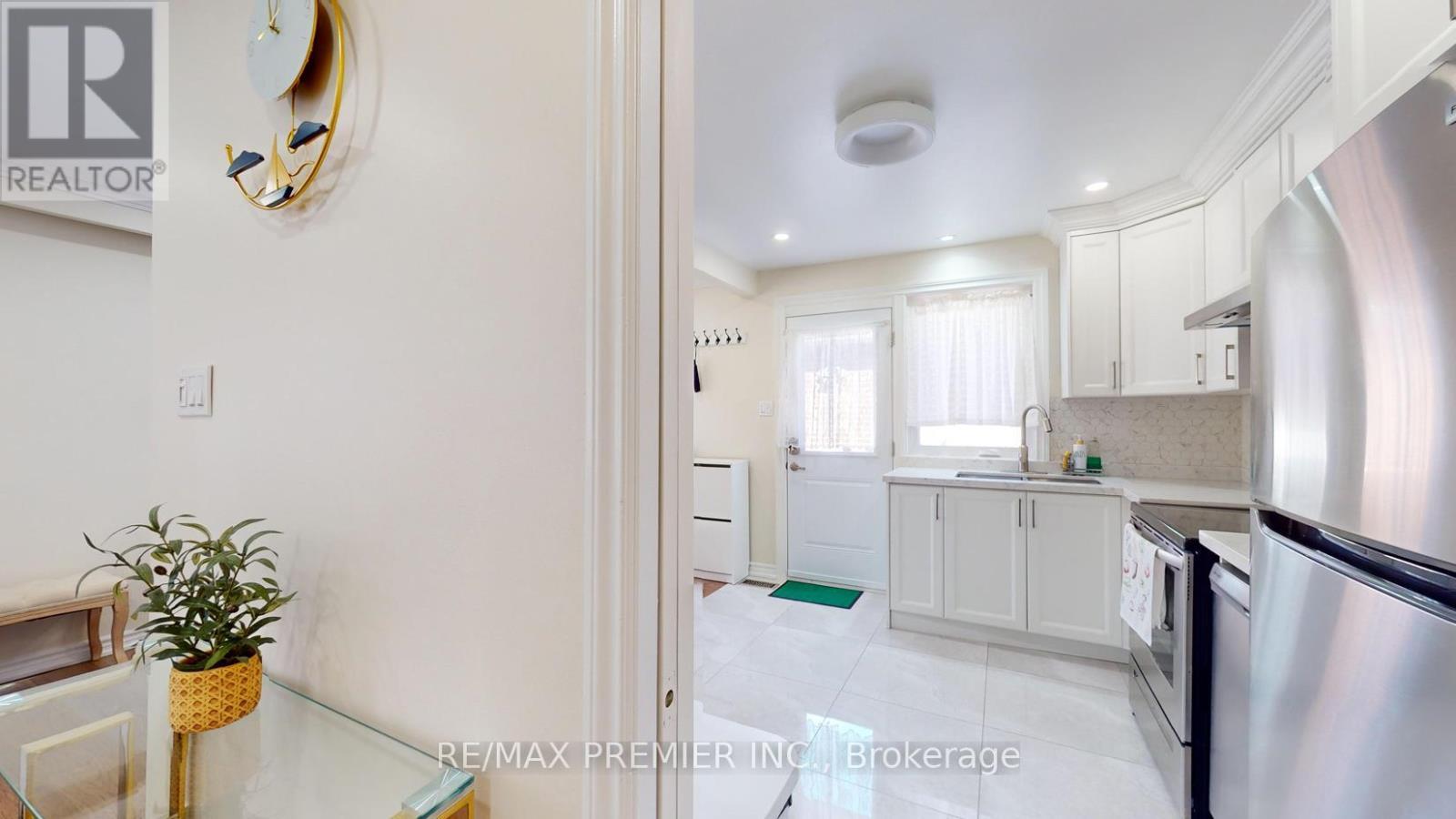 236 Thistle Down Boulevard, Toronto, ON - Indoor