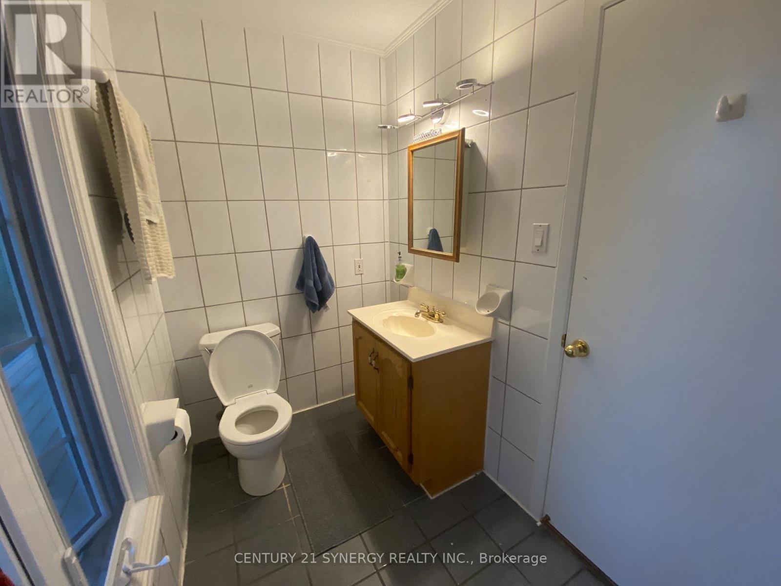 2298 Bowman Road, Ottawa, ON - Indoor Photo Showing Bathroom