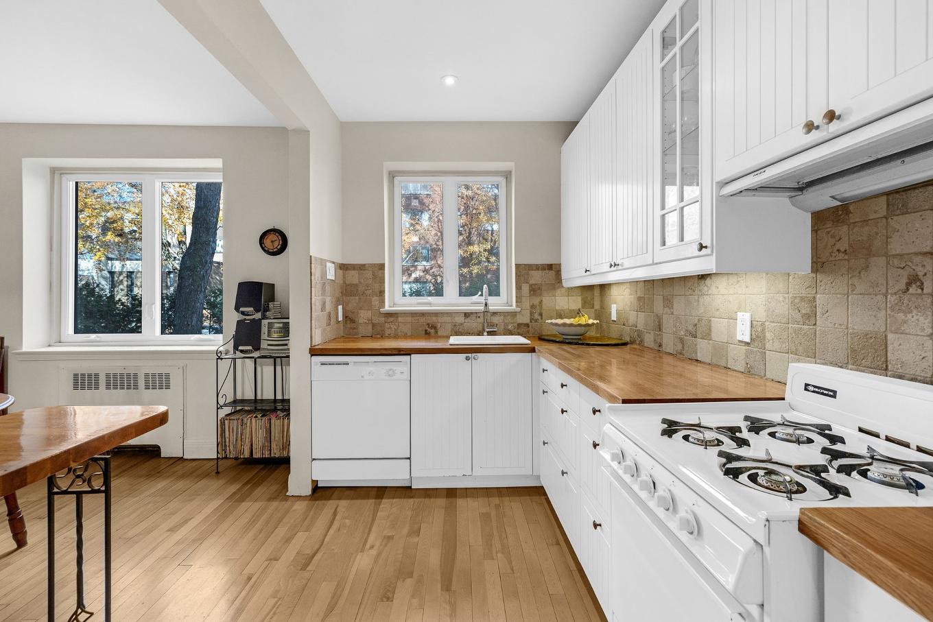 Kitchen - 5-2505 Av. Van Horne, Montréal (Côte-Des-Neiges/Notre-Dame-De-Grâce), QC - Indoor Photo Showing Kitchen