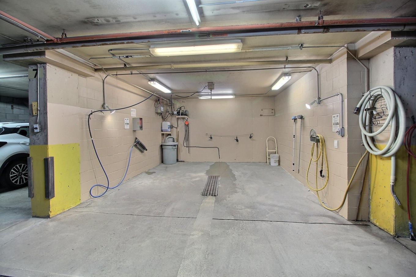 Other - 102-190 Rue Don-Bosco N., Sherbrooke (Les Nations), QC - Indoor Photo Showing Garage