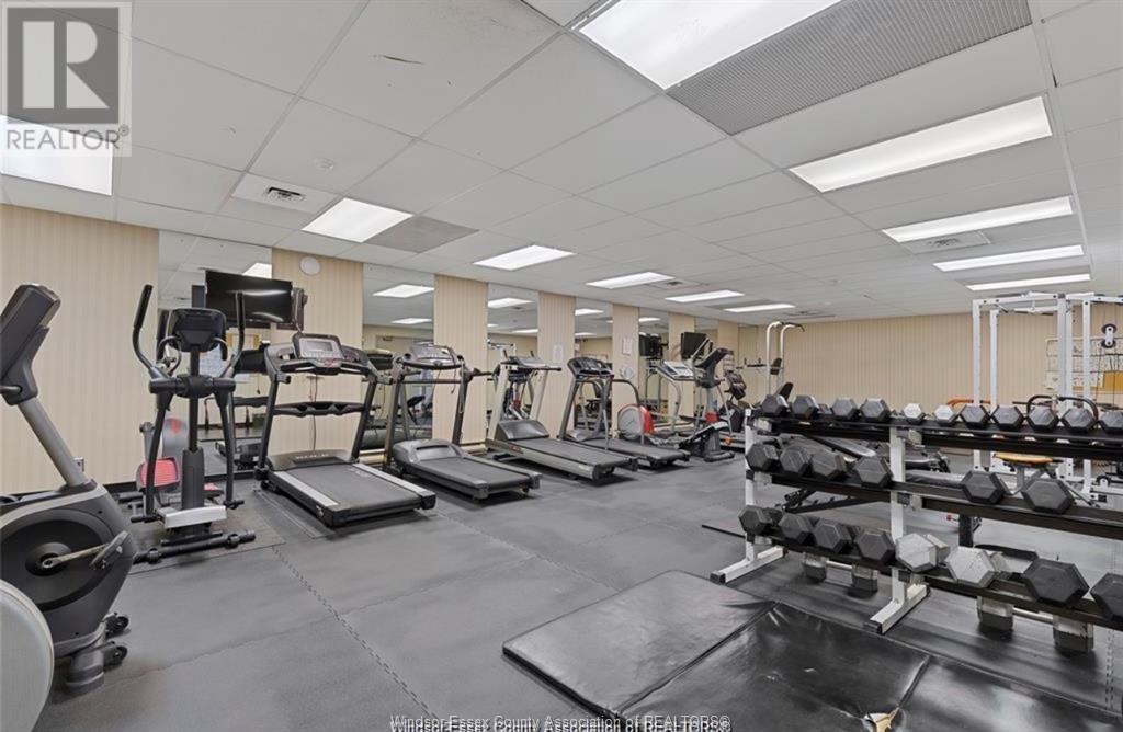 380 Pelissier Unit# 307, Windsor, ON - Indoor Photo Showing Gym Room