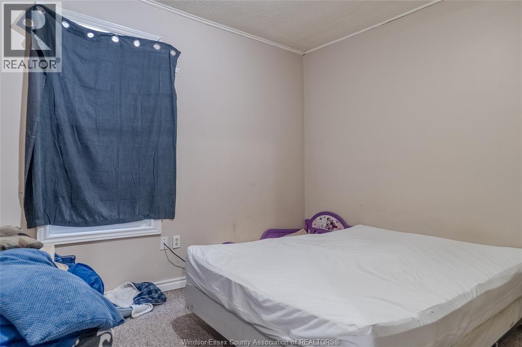 948 Tecumseh Boulevard West, Windsor, ON - Indoor Photo Showing Bedroom