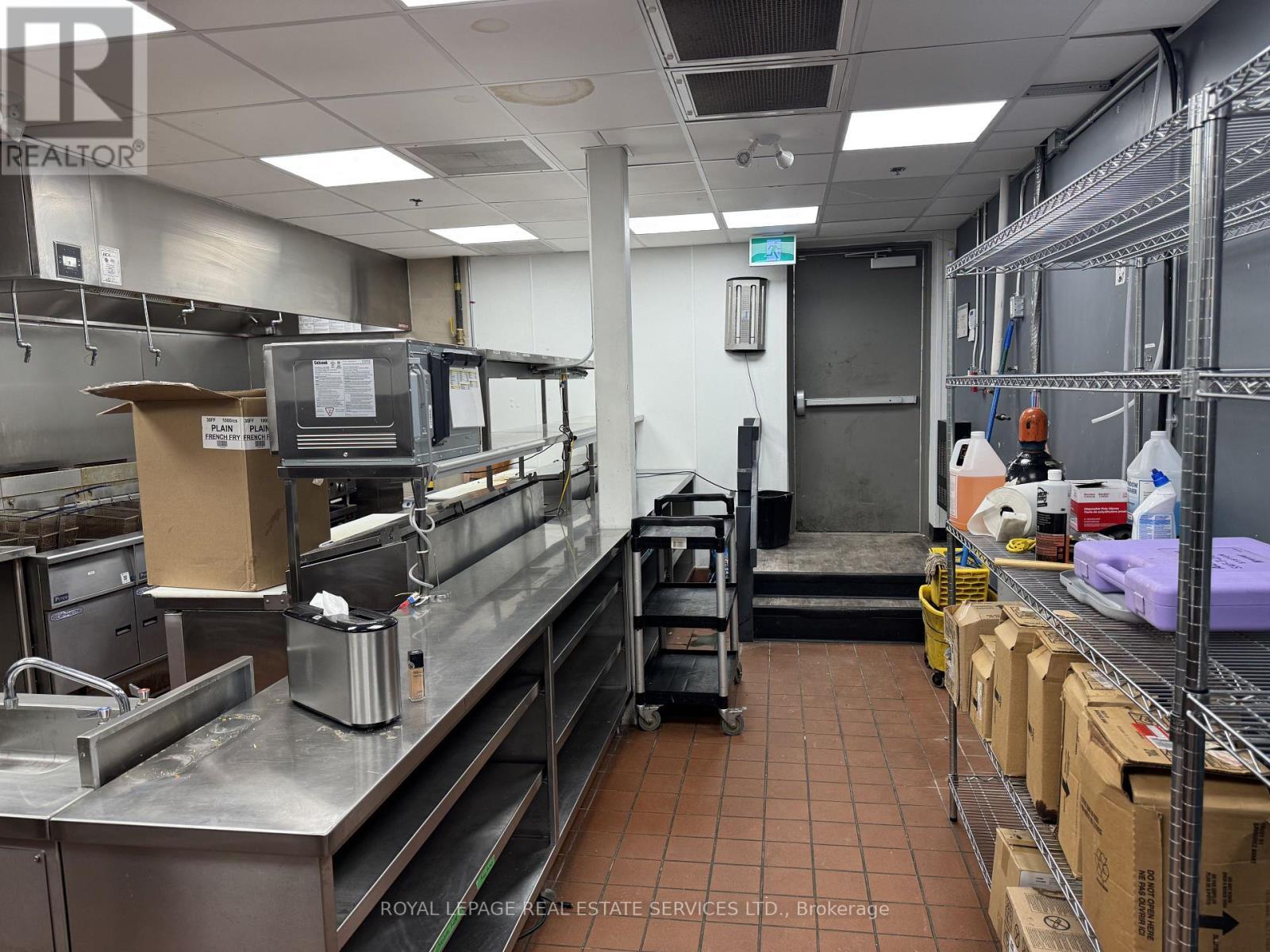 1 Queen Street N, Kitchener, ON