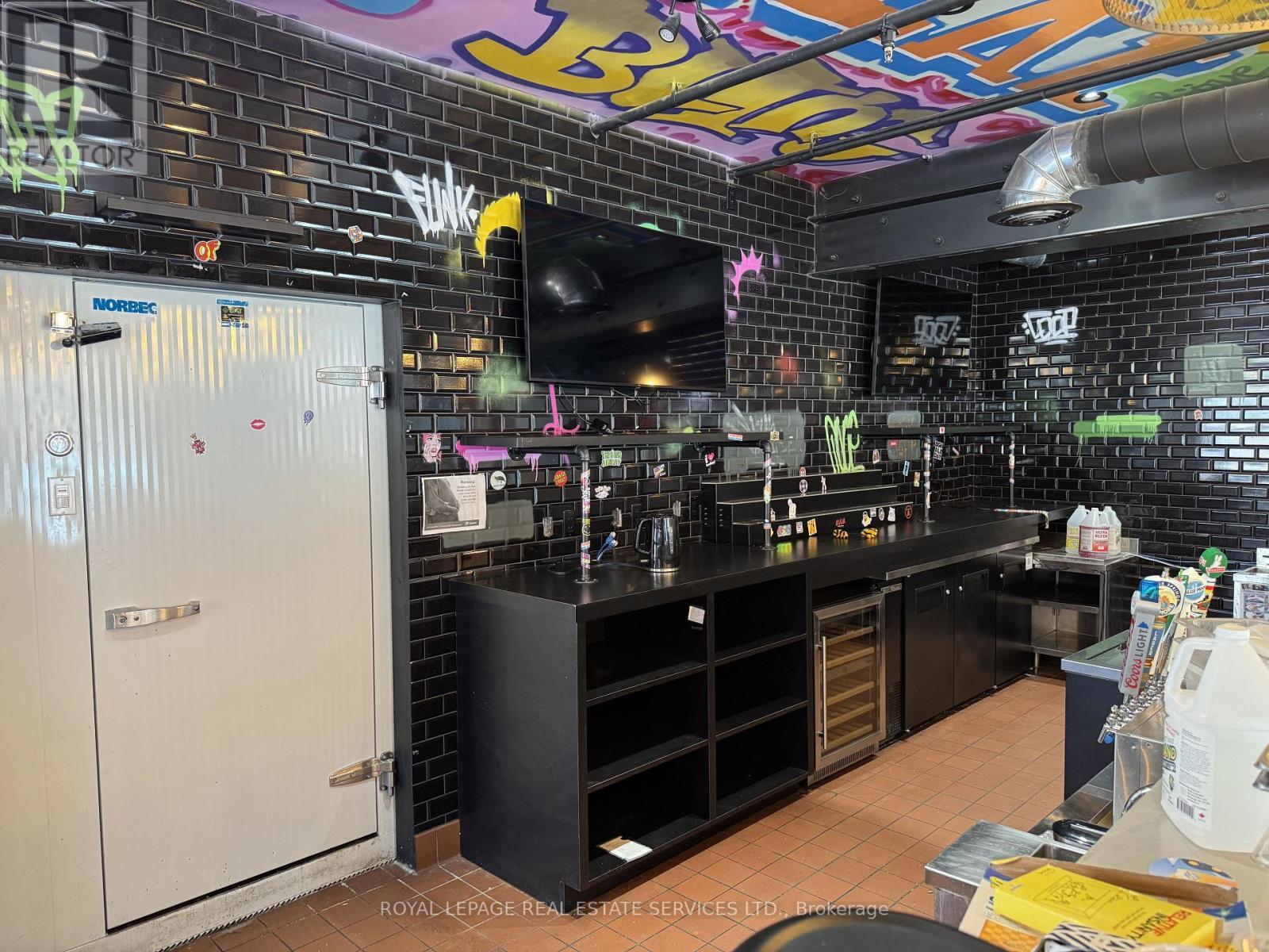 1 Queen Street N, Kitchener, ON