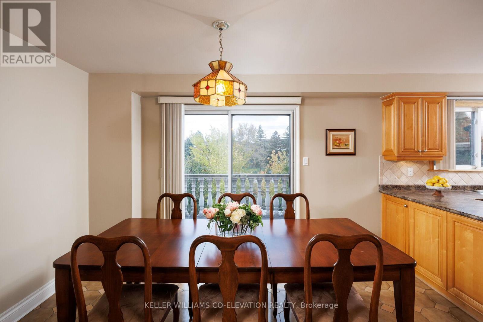 73 Queenston Crescent, Vaughan, ON - Indoor Photo Showing Dining Room