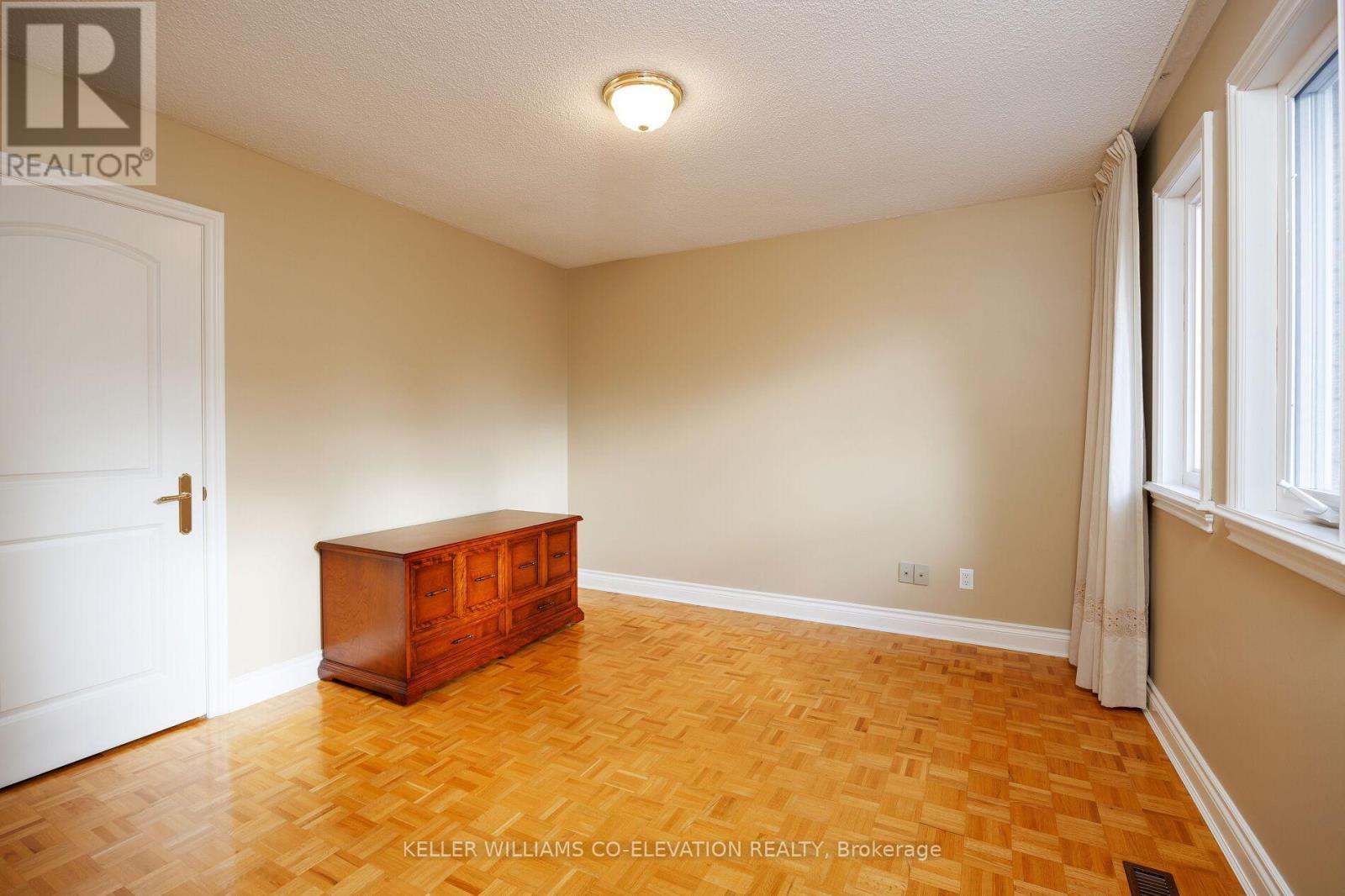 73 Queenston Crescent, Vaughan, ON - Indoor Photo Showing Other Room
