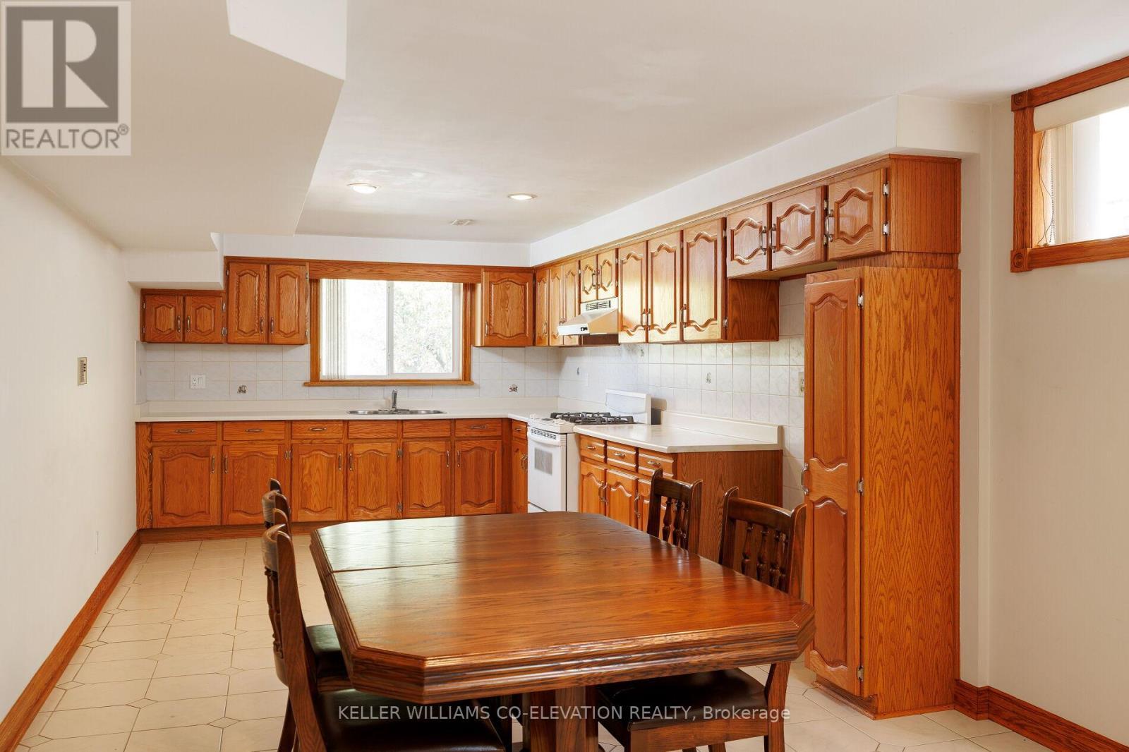 73 Queenston Crescent, Vaughan, ON - Indoor