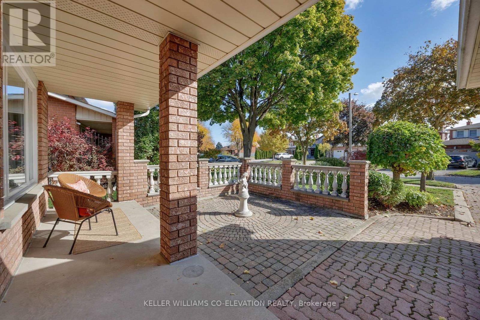 73 Queenston Crescent, Vaughan, ON - Outdoor