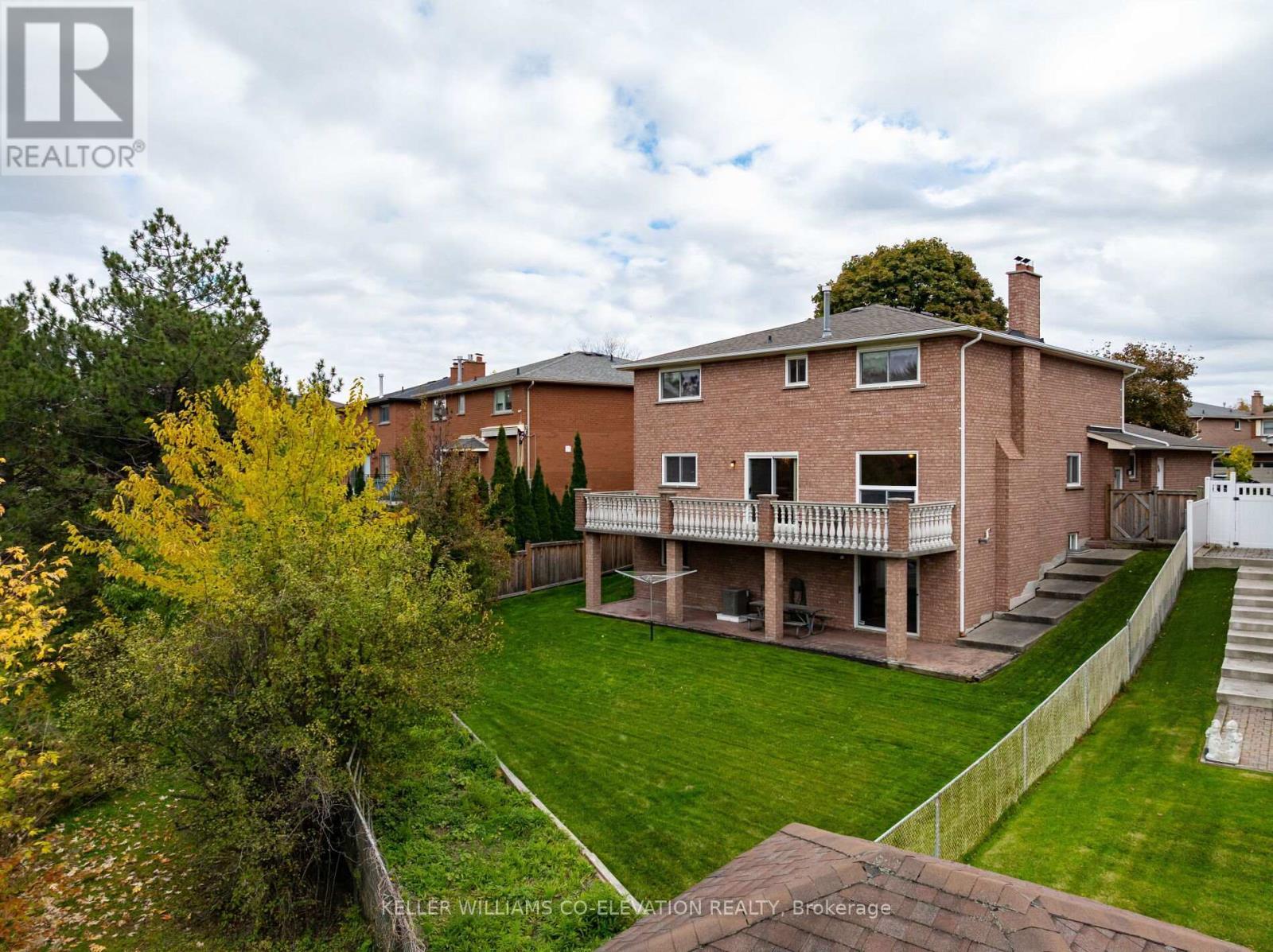 73 Queenston Crescent, Vaughan, ON - Outdoor