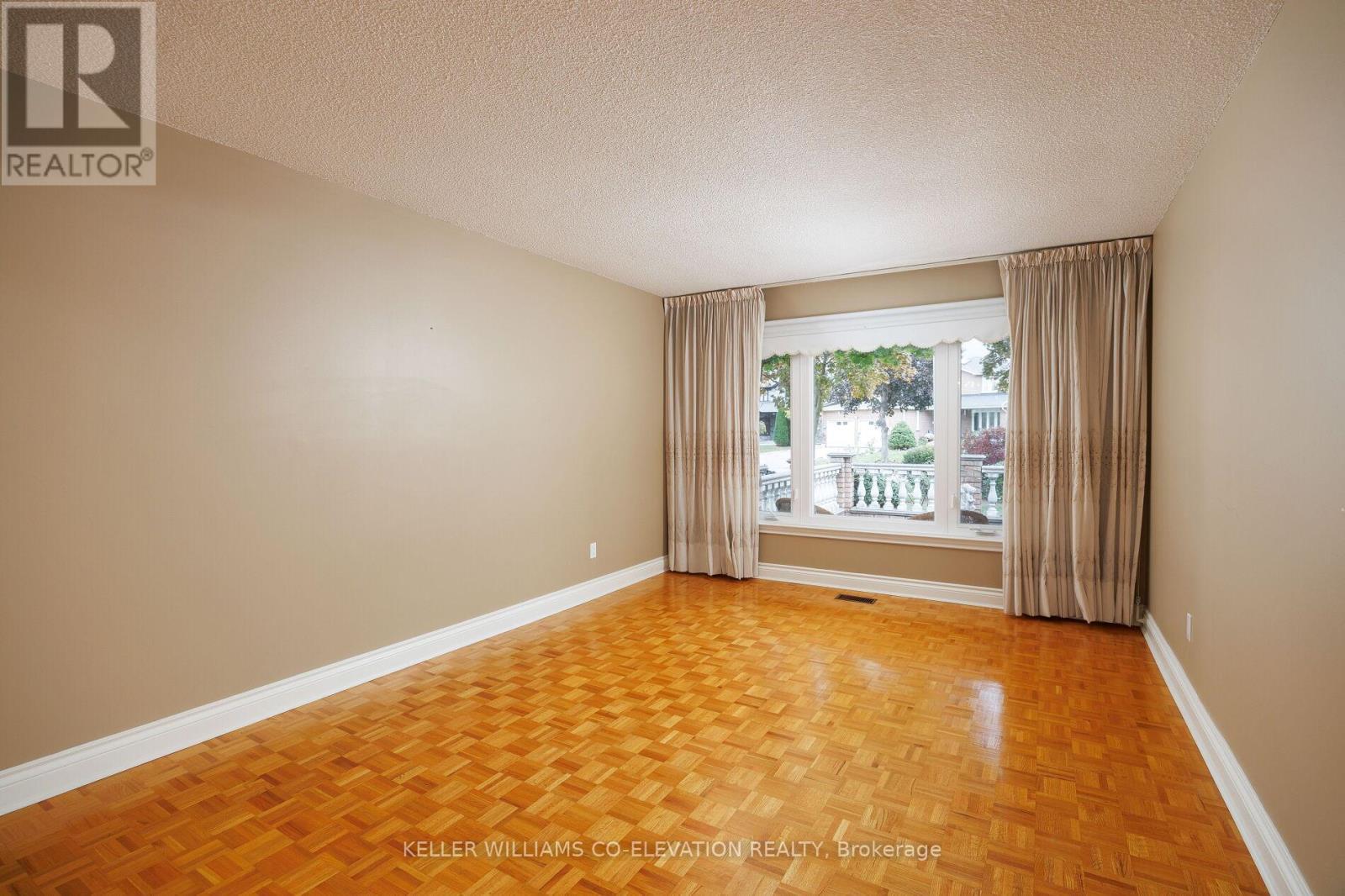 73 Queenston Crescent, Vaughan, ON - Indoor Photo Showing Other Room