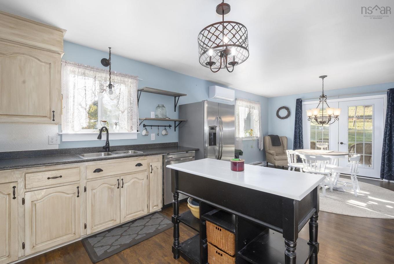 25 Maple Avenue, Hantsport, NS