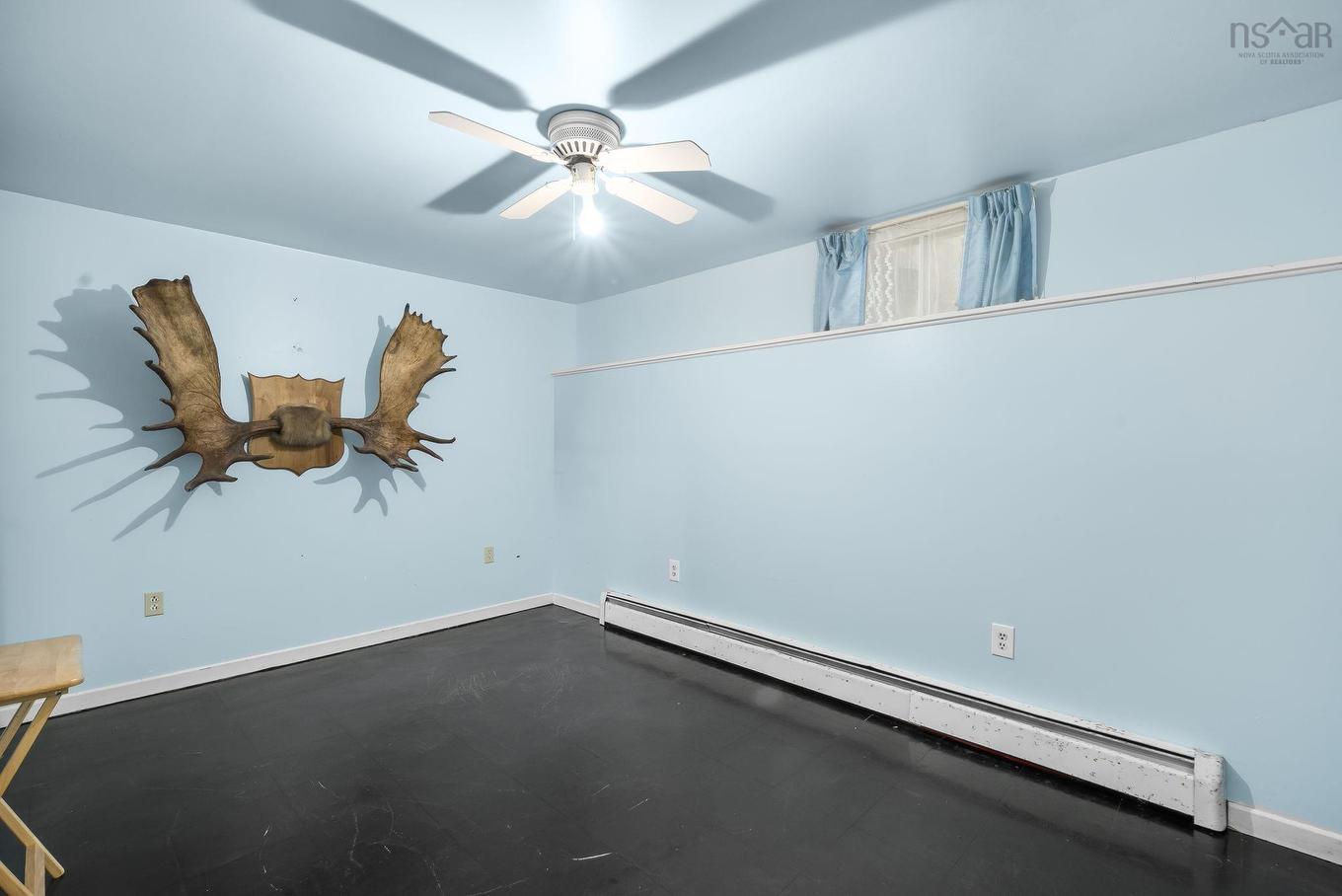 25 Maple Avenue, Hantsport, NS