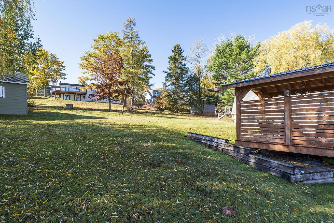 25 Maple Avenue, Hantsport, NS