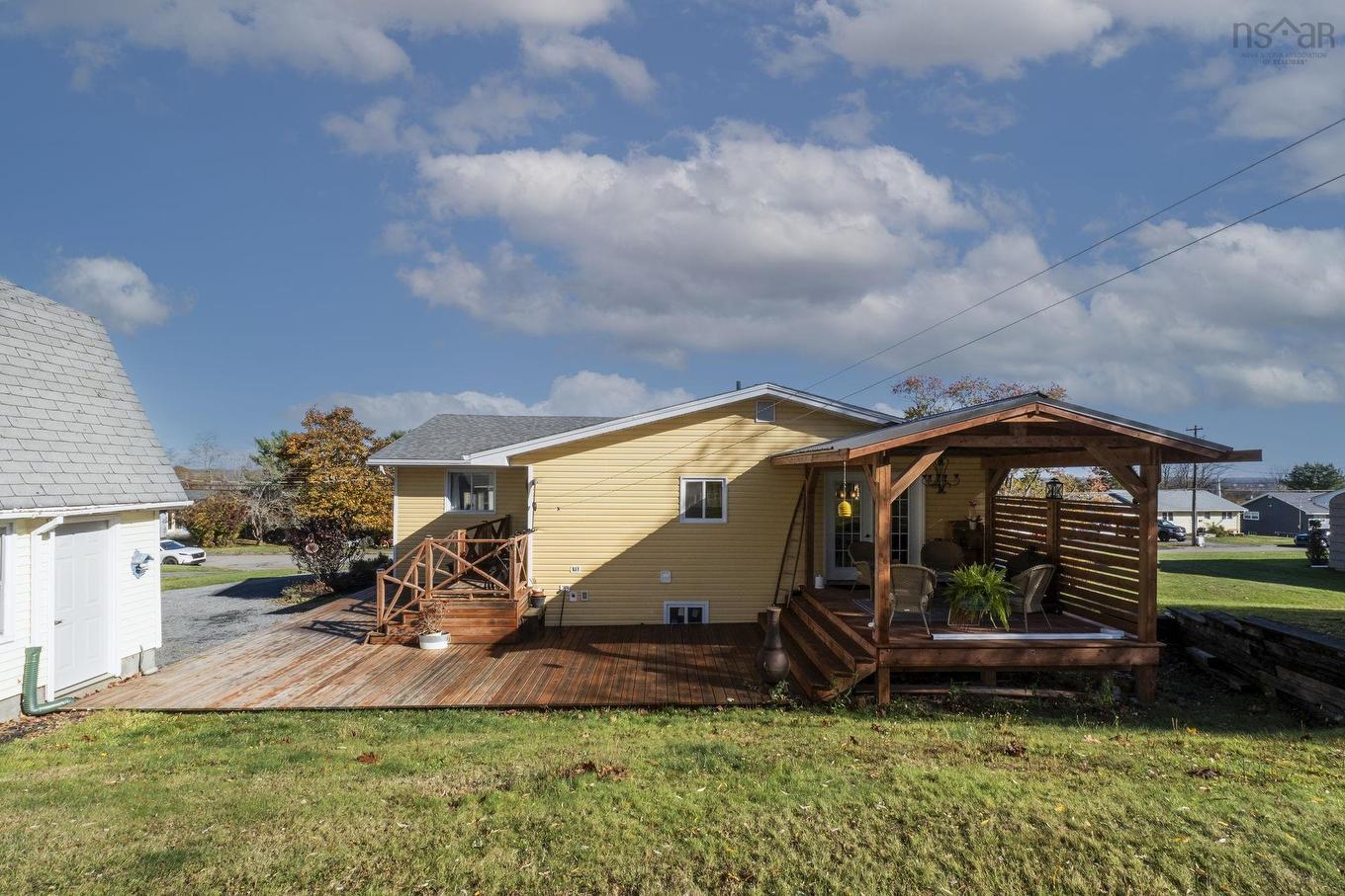 25 Maple Avenue, Hantsport, NS