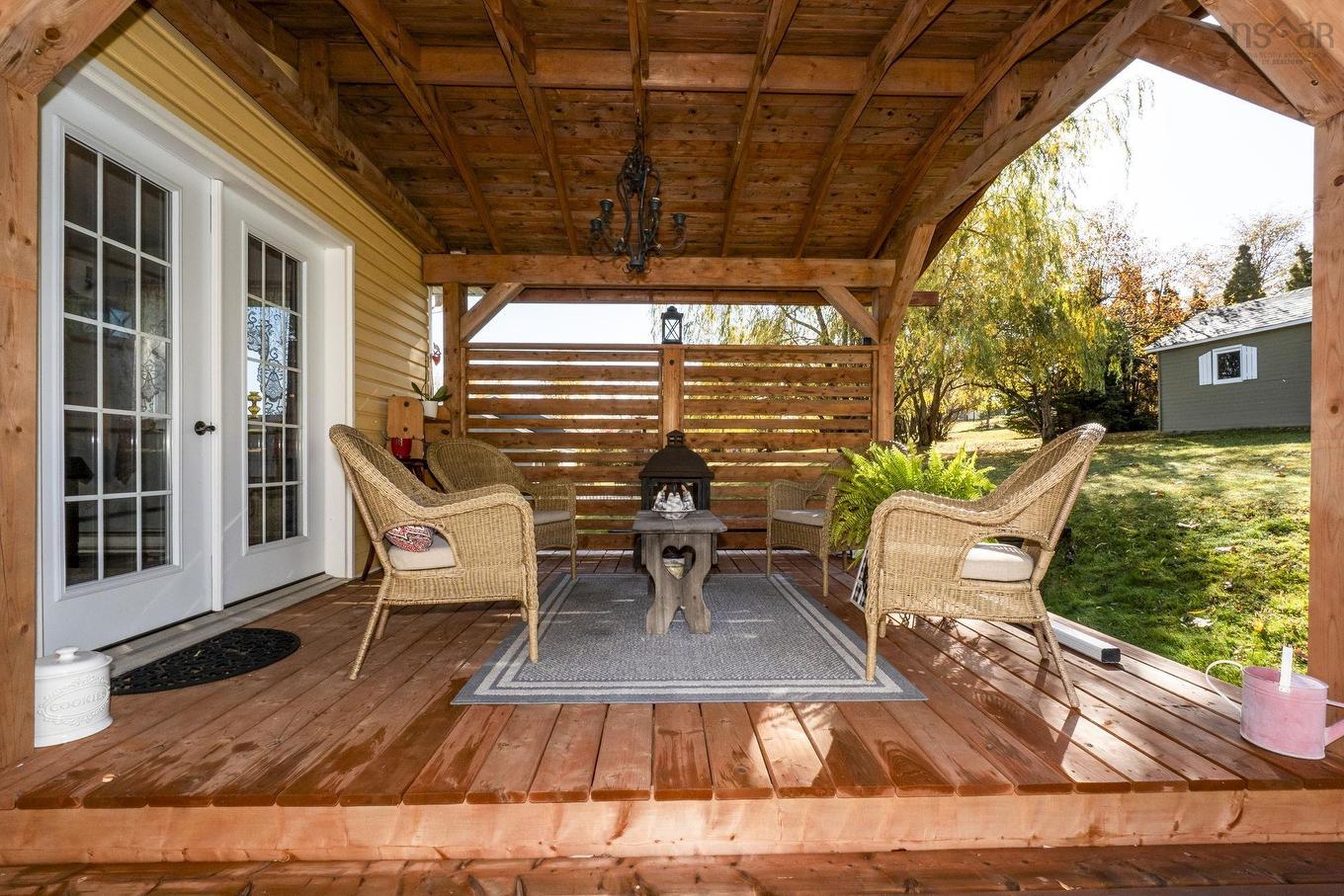 25 Maple Avenue, Hantsport, NS