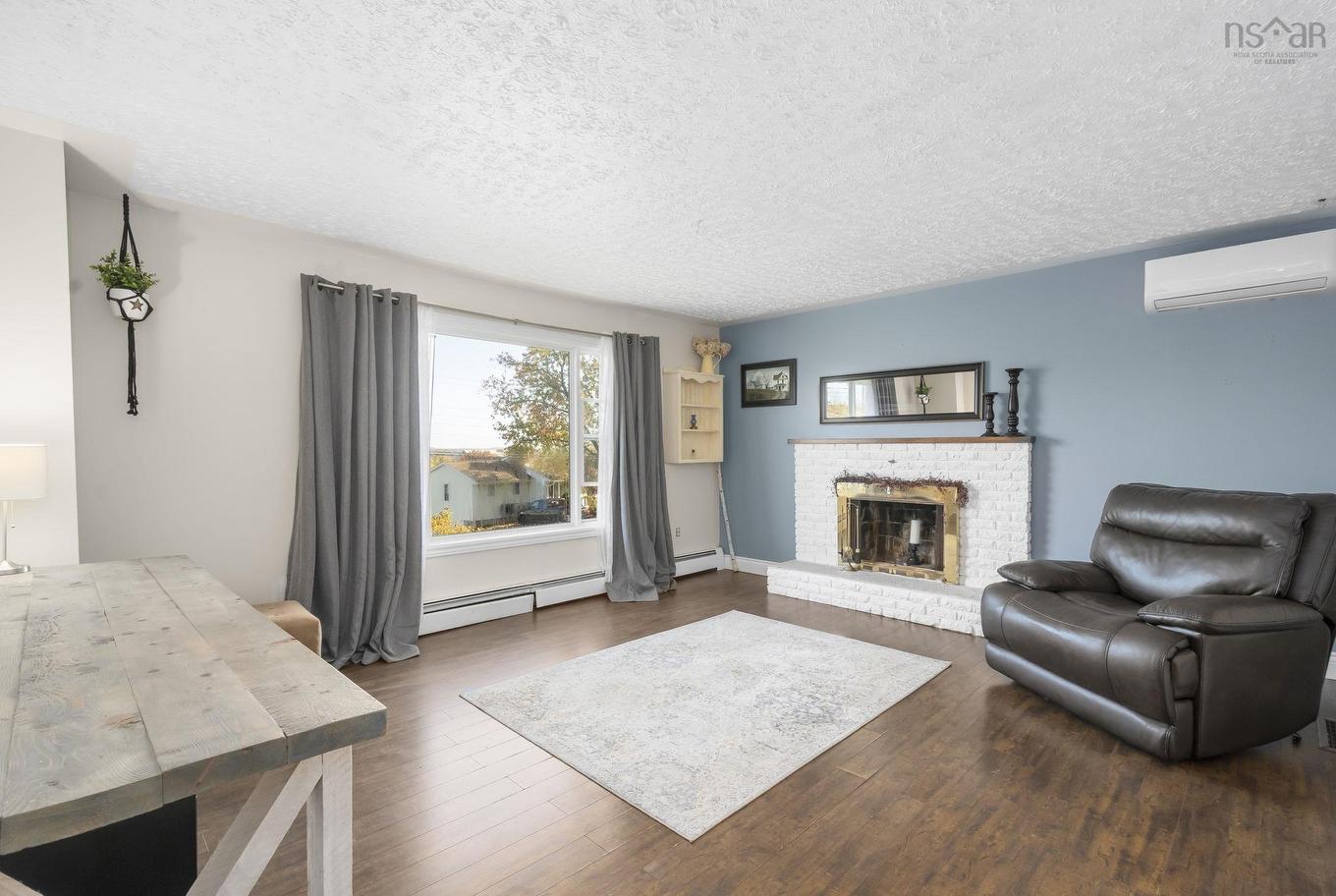 25 Maple Avenue, Hantsport, NS