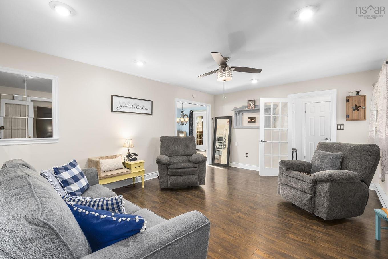 25 Maple Avenue, Hantsport, NS