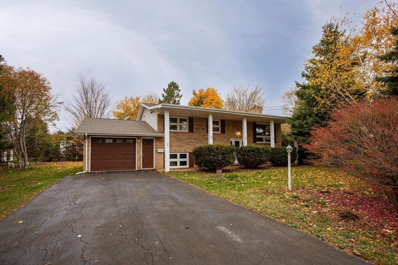 7 Crestview Drive, Charlottetown, PE